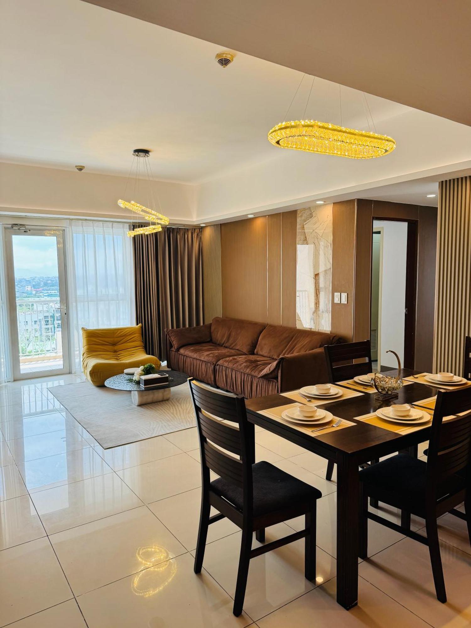Venetian Panorama Bgc Venice Grand Canal Ment, 4 Bedrooms, For 10 Guests * Manila