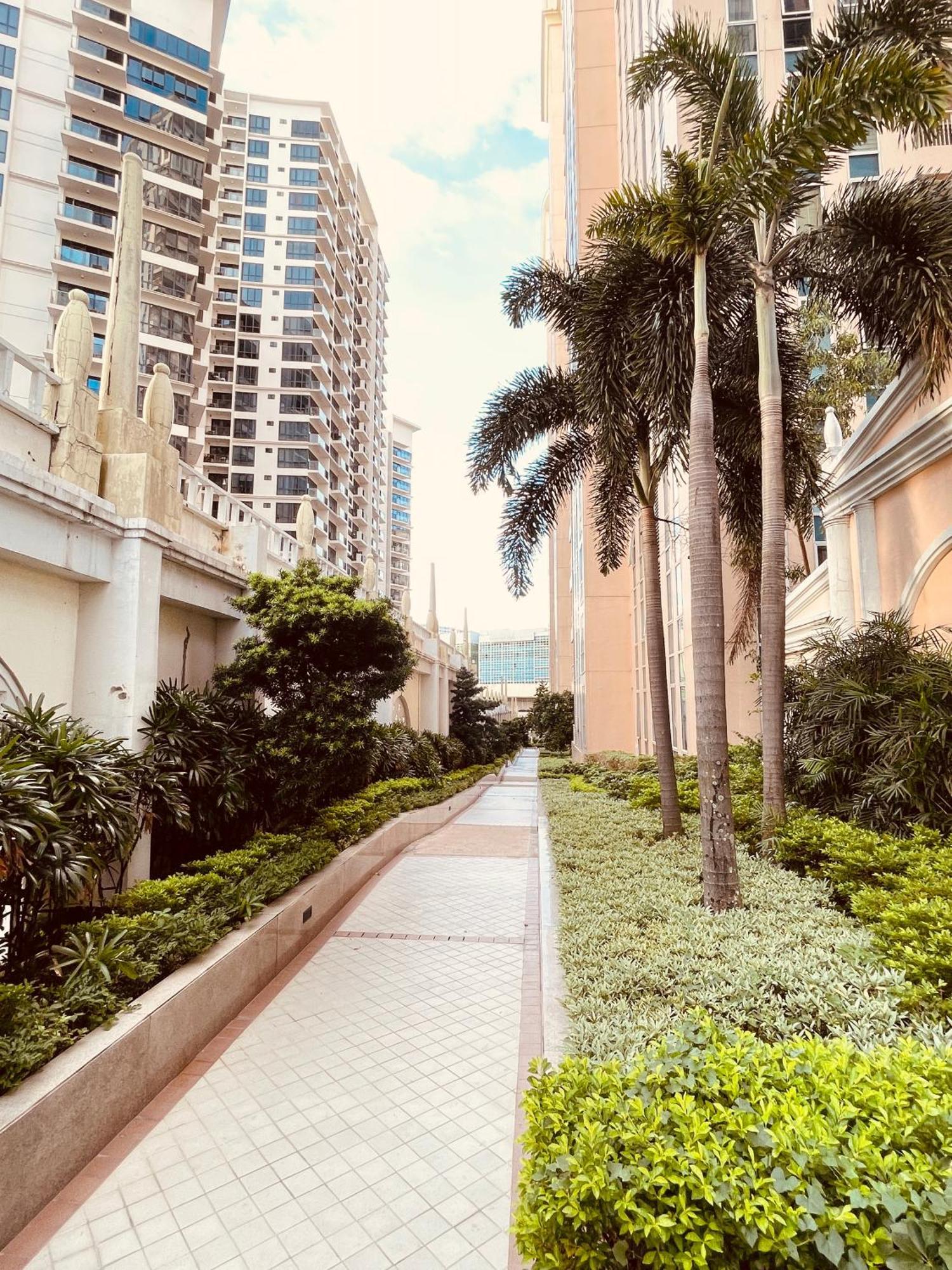 Venetian Panorama Bgc Venice Grand Canal Ment, 4 Bedrooms, For 10 Guests Apartment Manila