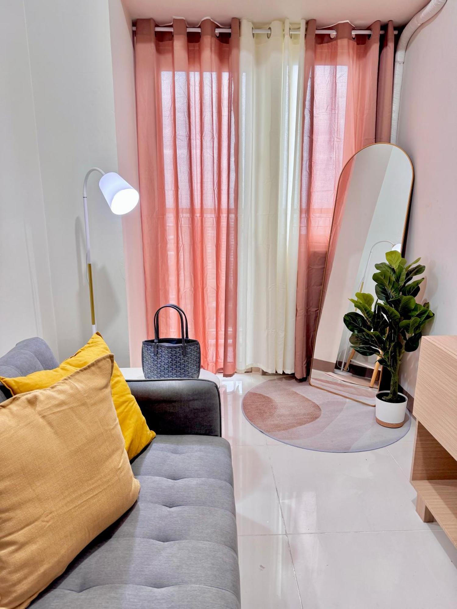 Aesthetic Unit Near Picc And Moa Apartment *