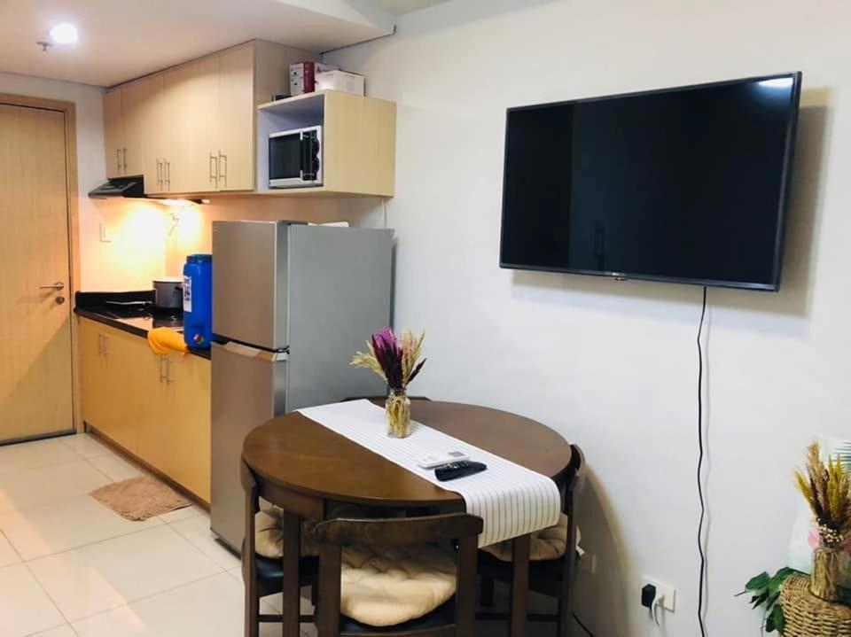 Grass Residences 1br With Balcony Manila