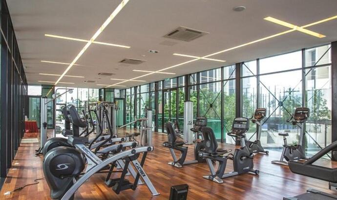 Apartment Unistay Shore Res With Bal Bay View Nr Moa Manila