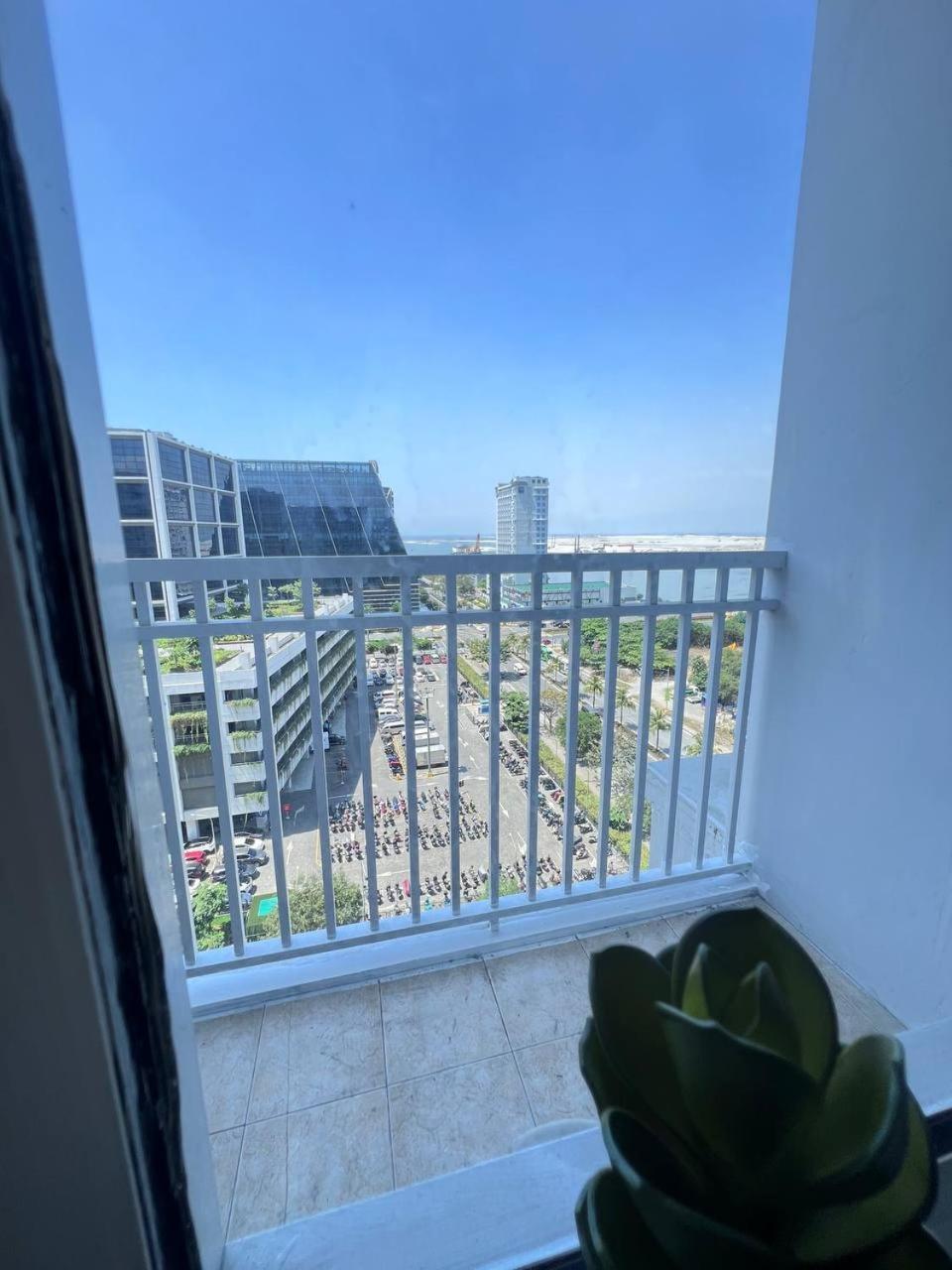 Unistay Shore Res With Bal Bay View Nr Moa Apartment