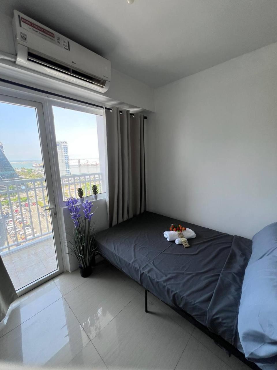 Apartment Unistay Shore Res With Bal Bay View Nr Moa *