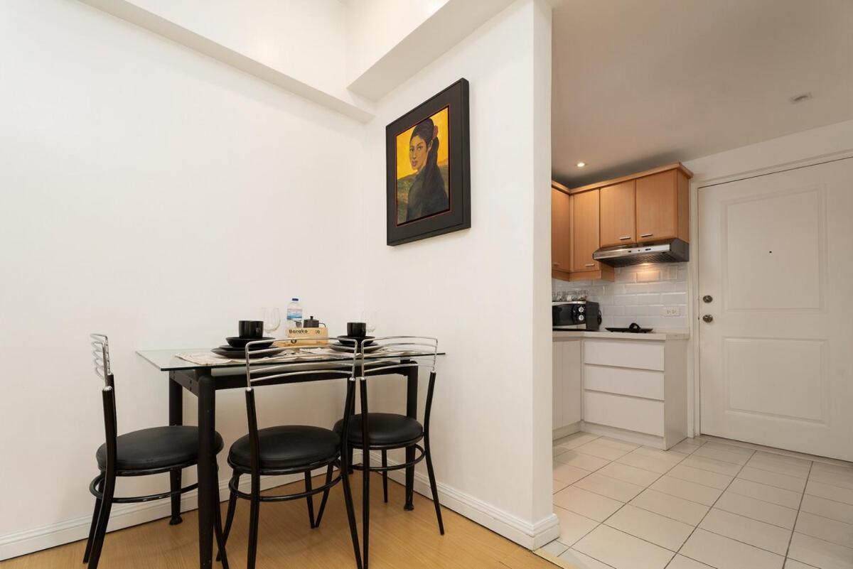 Apartment Comfy Greenbelt - Fiber Wifi & Free Pool *