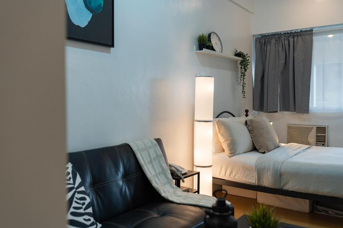 Comfy Greenbelt - Fiber Wifi & Free Pool * Manila