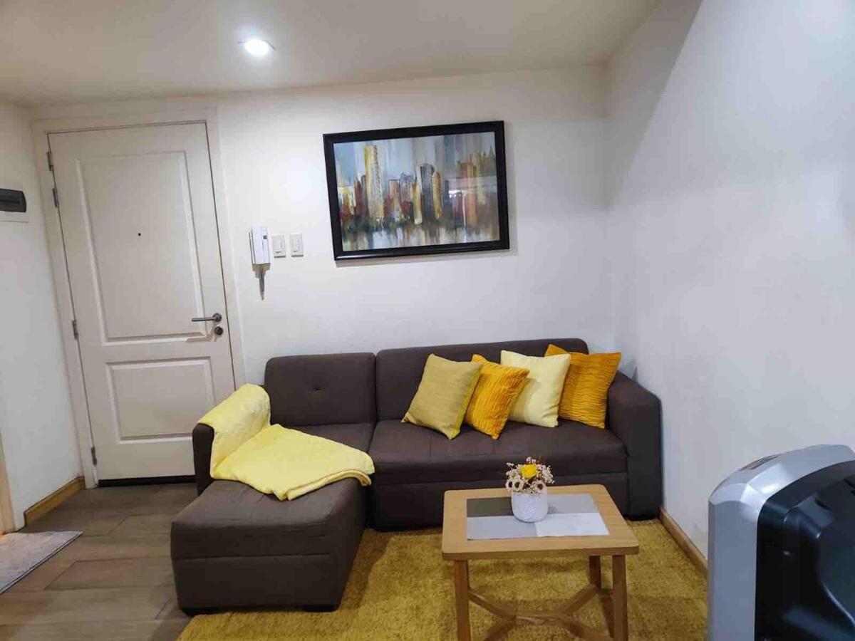 Cozy Fully Furnished 2 Bedroom Unit * Manila