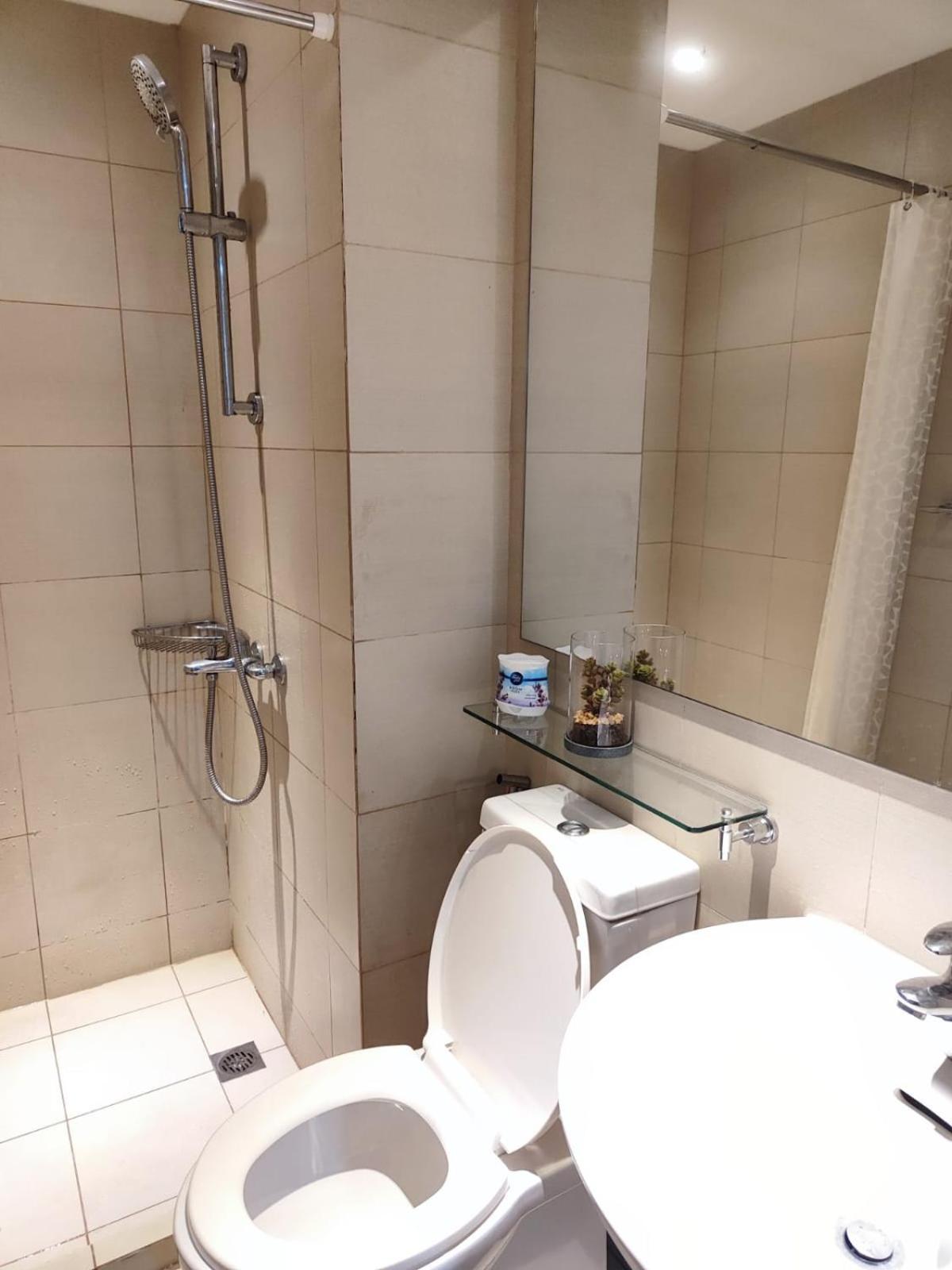 Apartment Cozy Fully Furnished 2 Bedroom Unit Manila