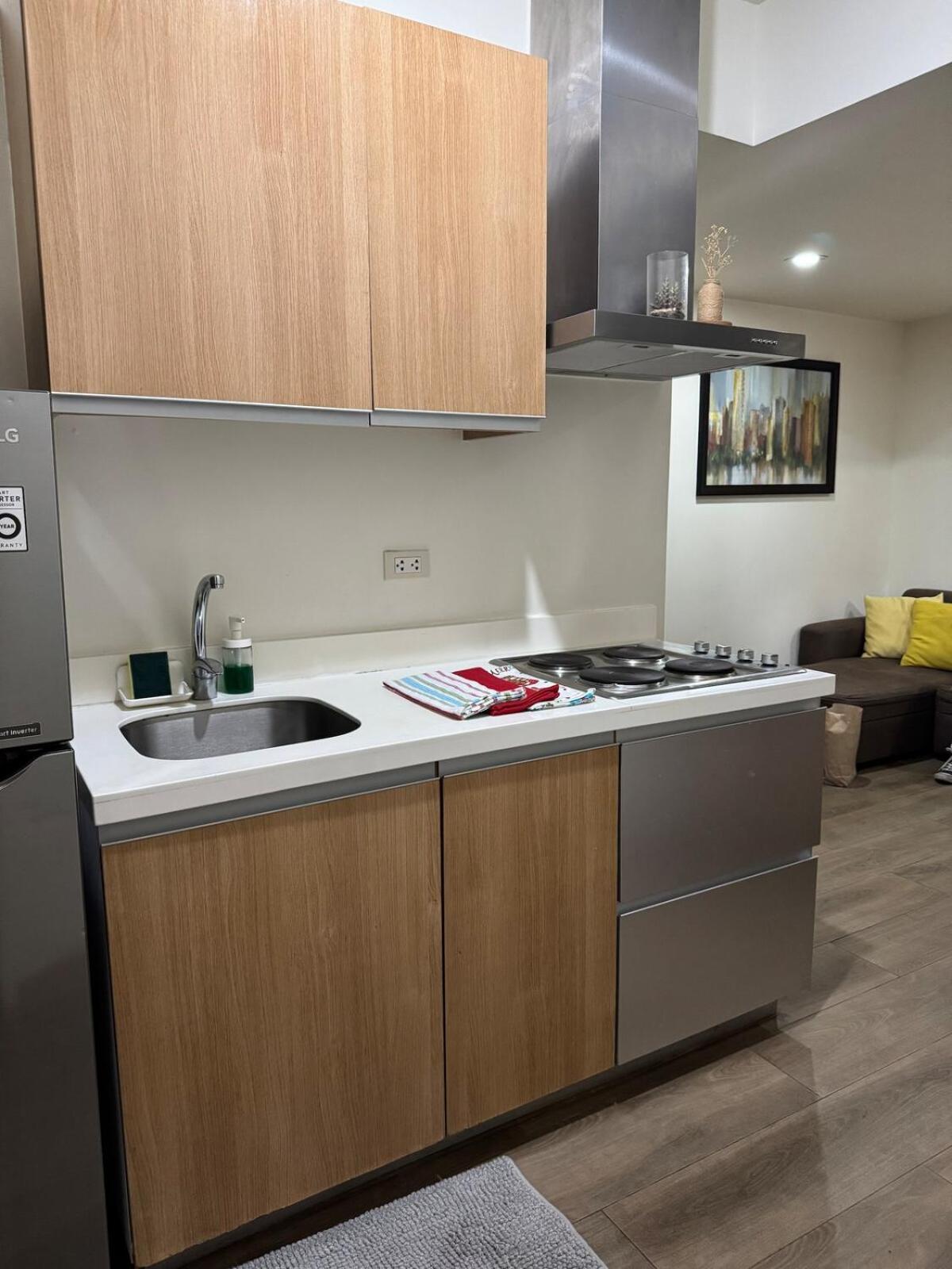 Cozy Fully Furnished 2 Bedroom Unit