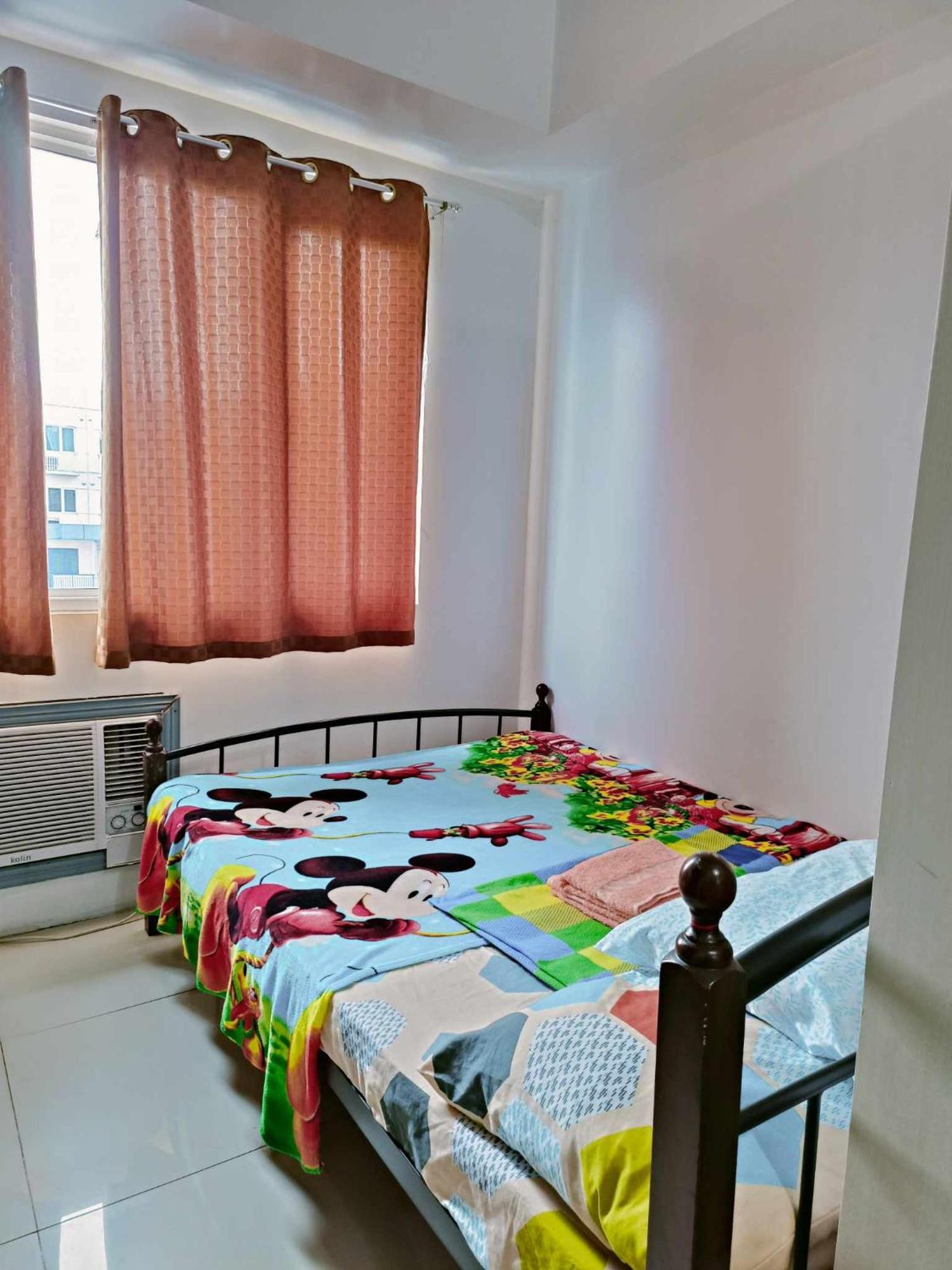 2 Bedroom Just Accross Moa And Smx By Jam Ez