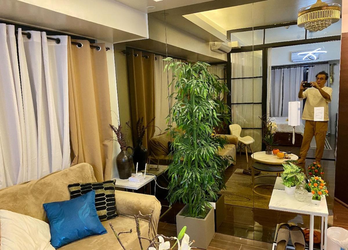 Air T1 Amazing Makati Luxury 66 Sq M 300mbps Fast Apartment Manila