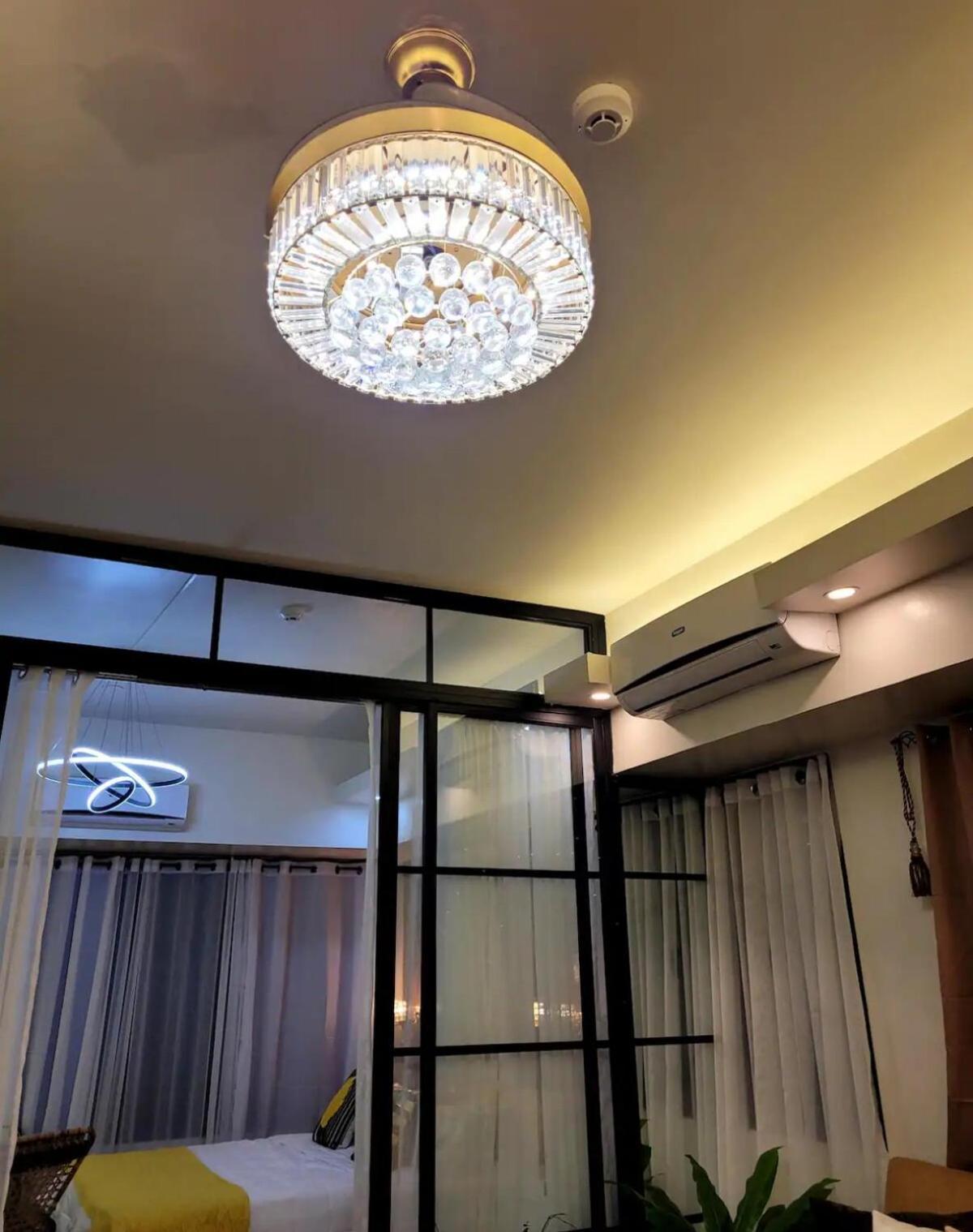 Apartment Air T1 Amazing Makati Luxury 66 Sq M 300mbps Fast *