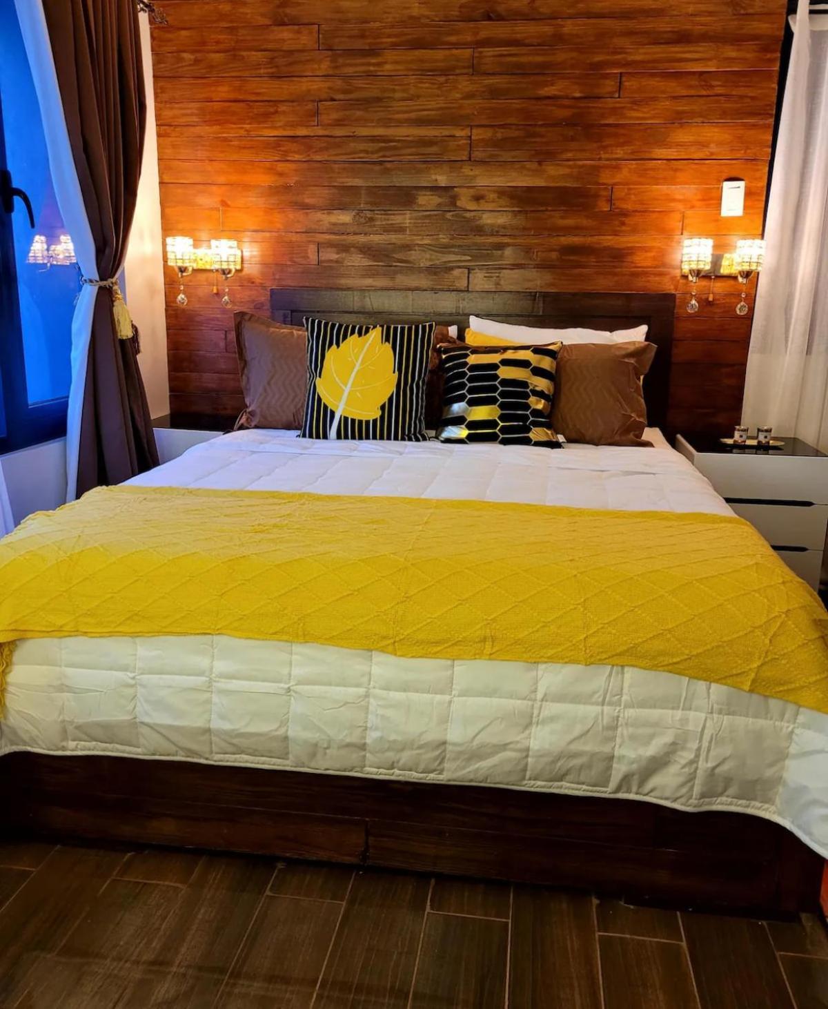 Apartment Air T1 Amazing Makati Luxury 66 Sq M 300mbps Fast *