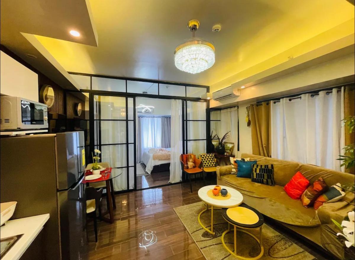 Air T1 Amazing Makati Luxury 66 Sq M 300mbps Fast *