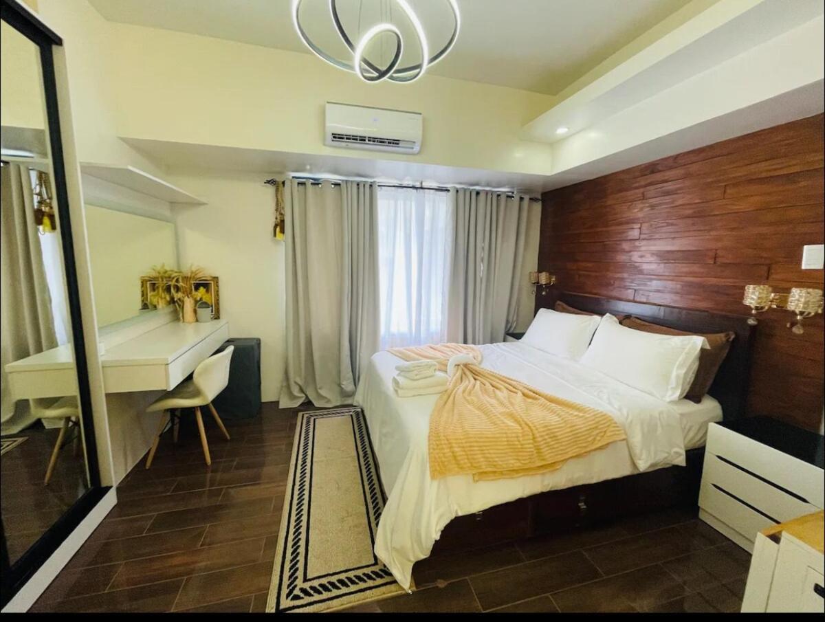 Air T1 Amazing Makati Luxury 66 Sq M 300mbps Fast Apartment Manila