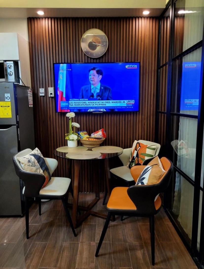 Air T1 Amazing Makati Luxury 66 Sq M 300mbps Fast Manila
