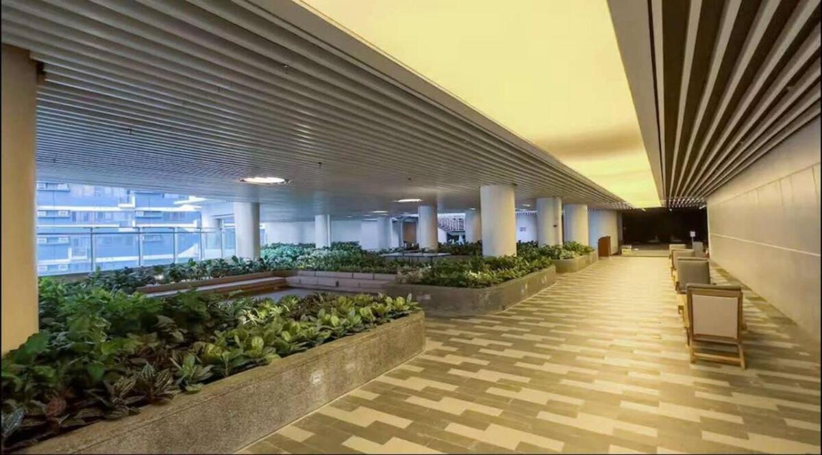 Luxurious 2 Bedroom Oasis In Air Residences With Bar Ktv And Games * Manila