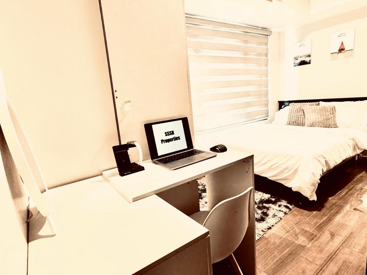Luxurious 2 Bedroom Oasis In Air Residences With Bar Ktv And Games Apartment