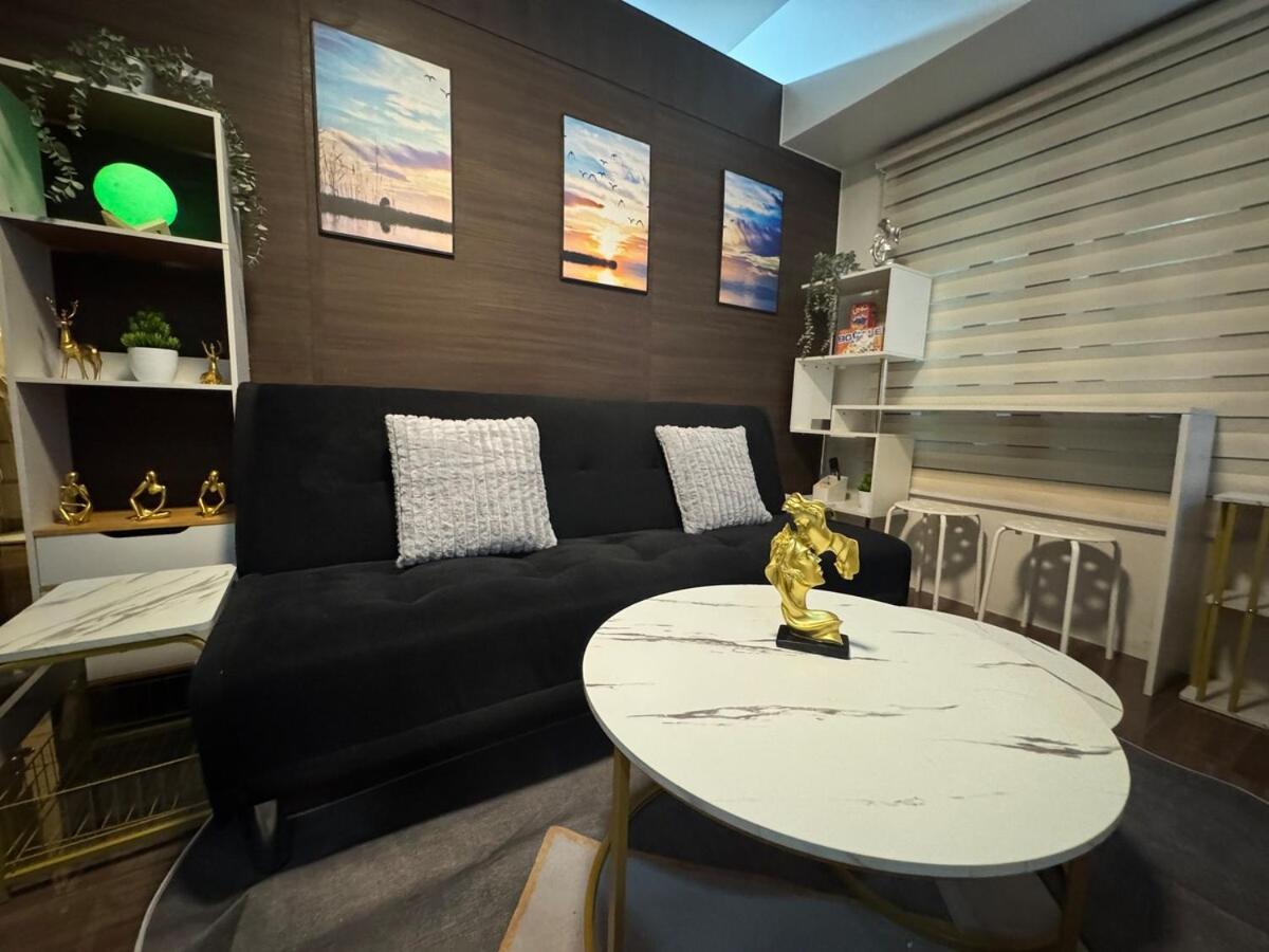 Luxurious 2 Bedroom Oasis In Air Residences With Bar Ktv And Games Apartment *