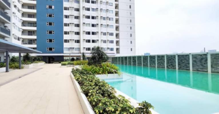 Apartment Cozy Unit Beside Solaire North