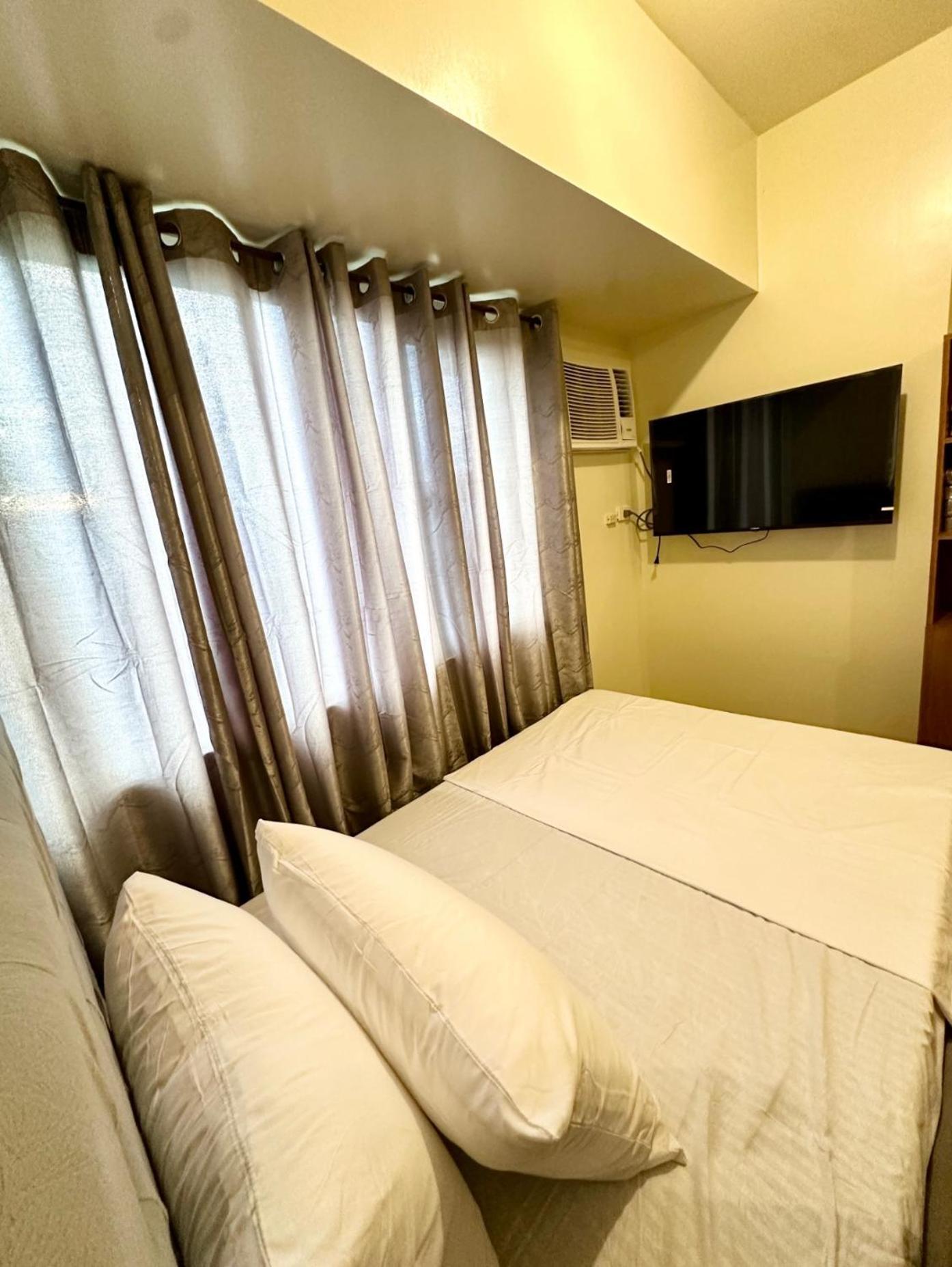 Apartment Cozy Unit Beside Solaire North *