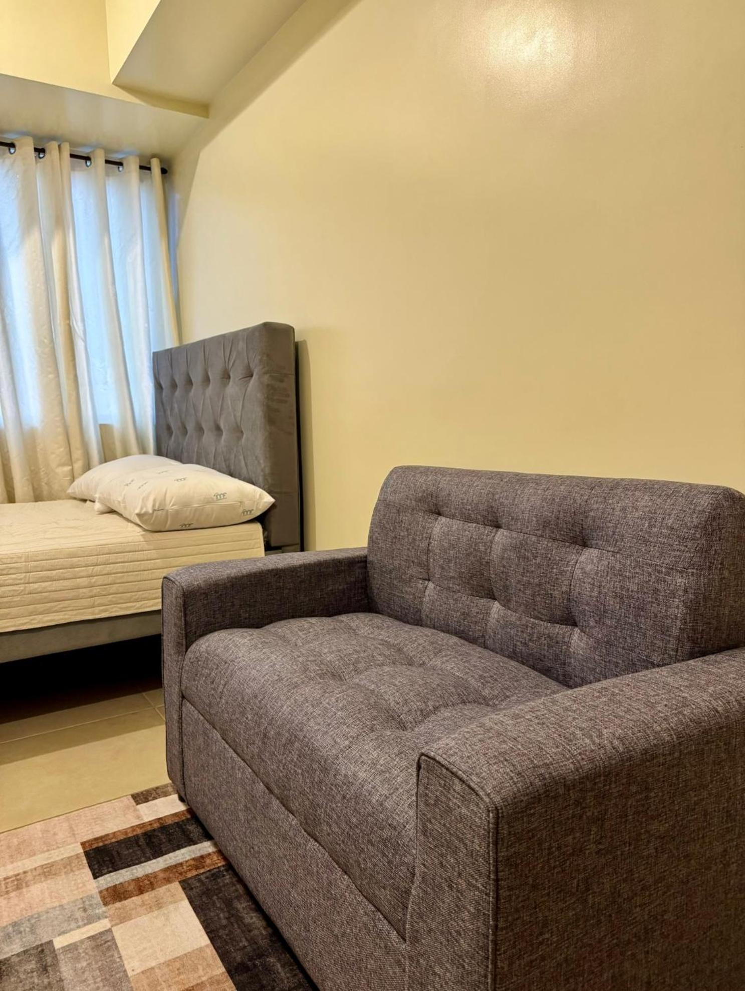 Cozy Unit Beside Solaire North Apartment Manila