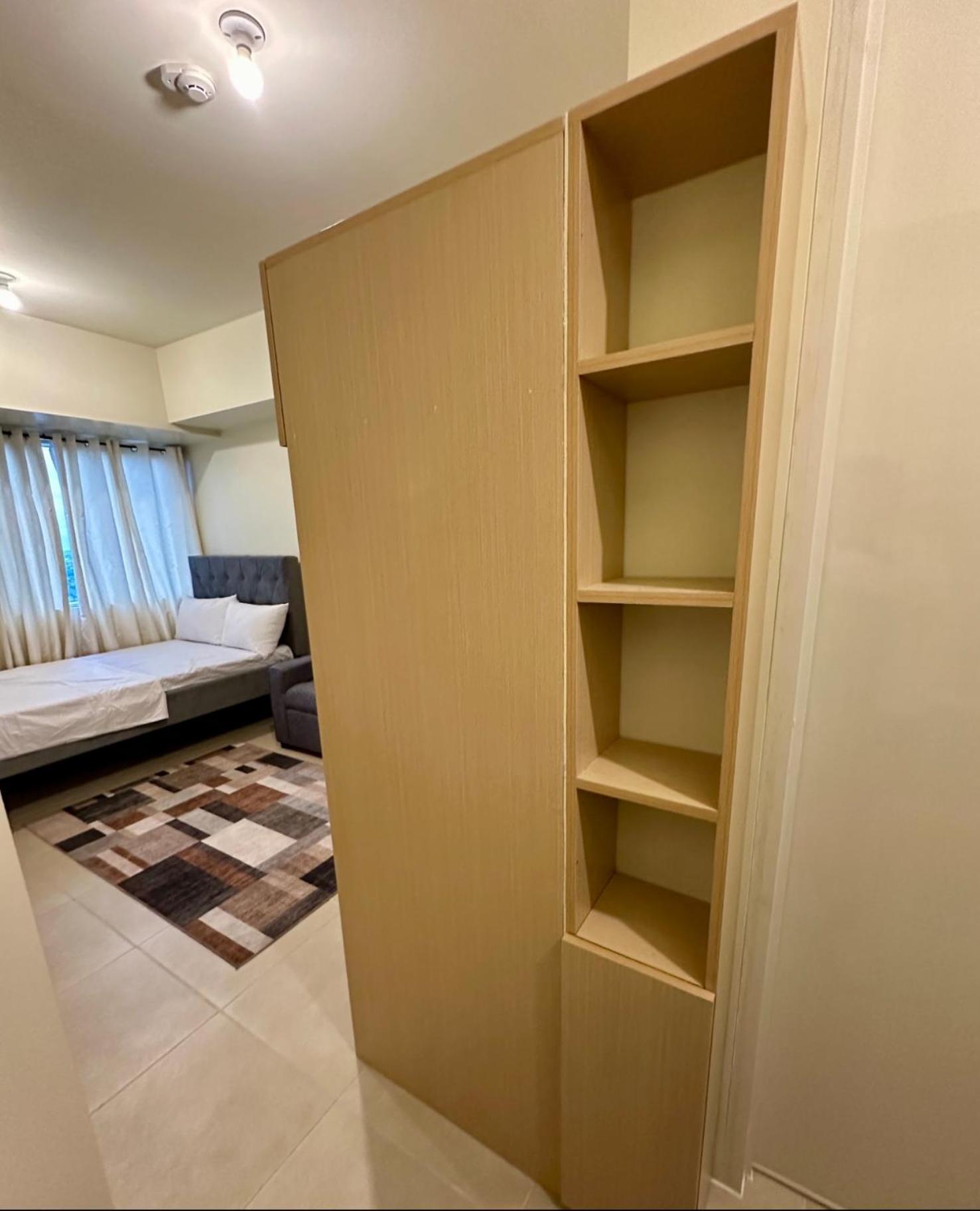 Cozy Unit Beside Solaire North *