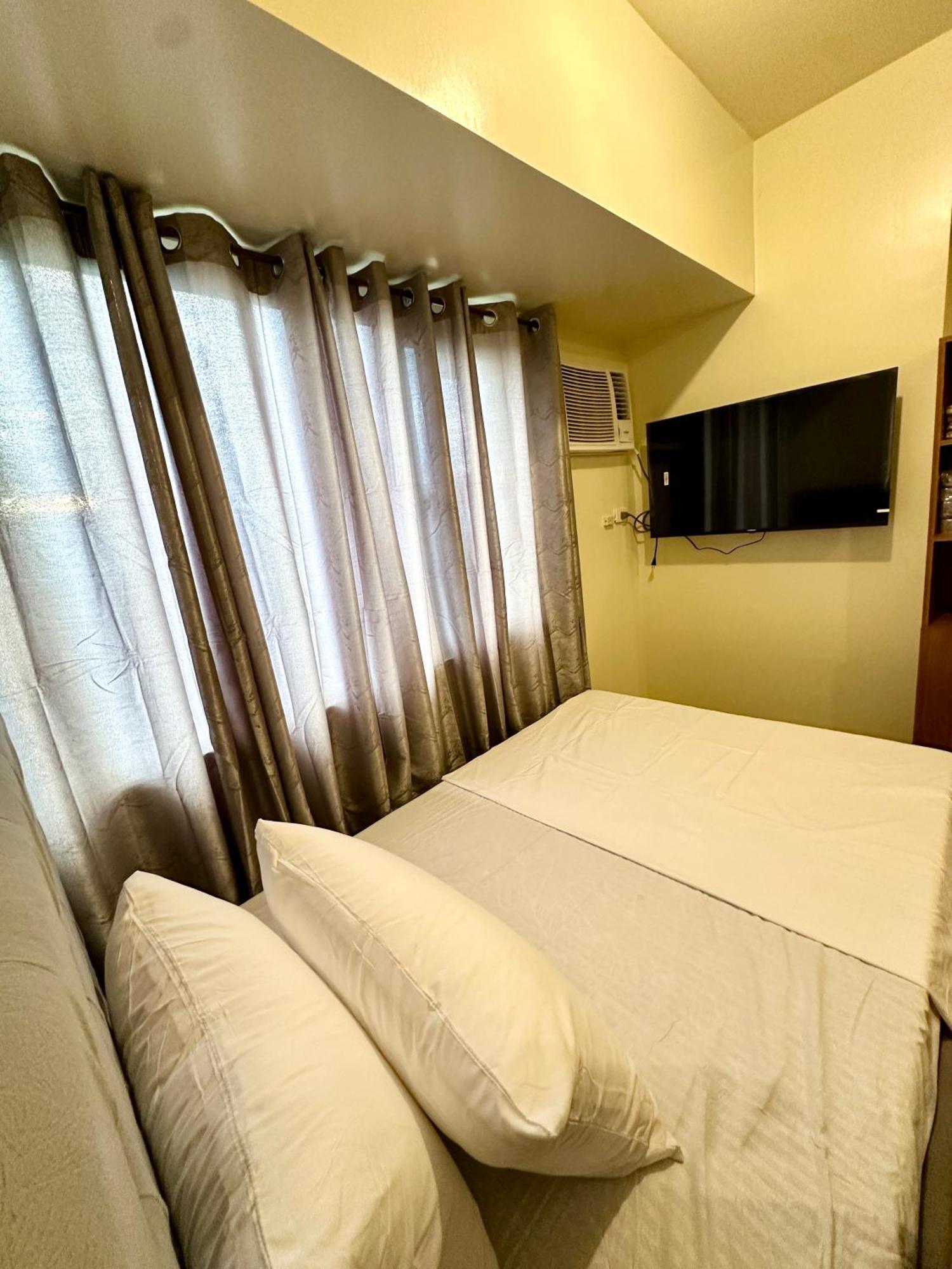 Apartment Cozy Unit Beside Solaire North Manila