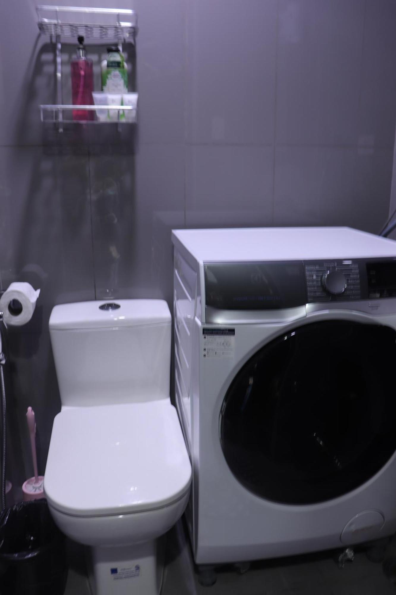 Cozy & Stylish Staycation And Netflix - Wifi And Pool * Manila