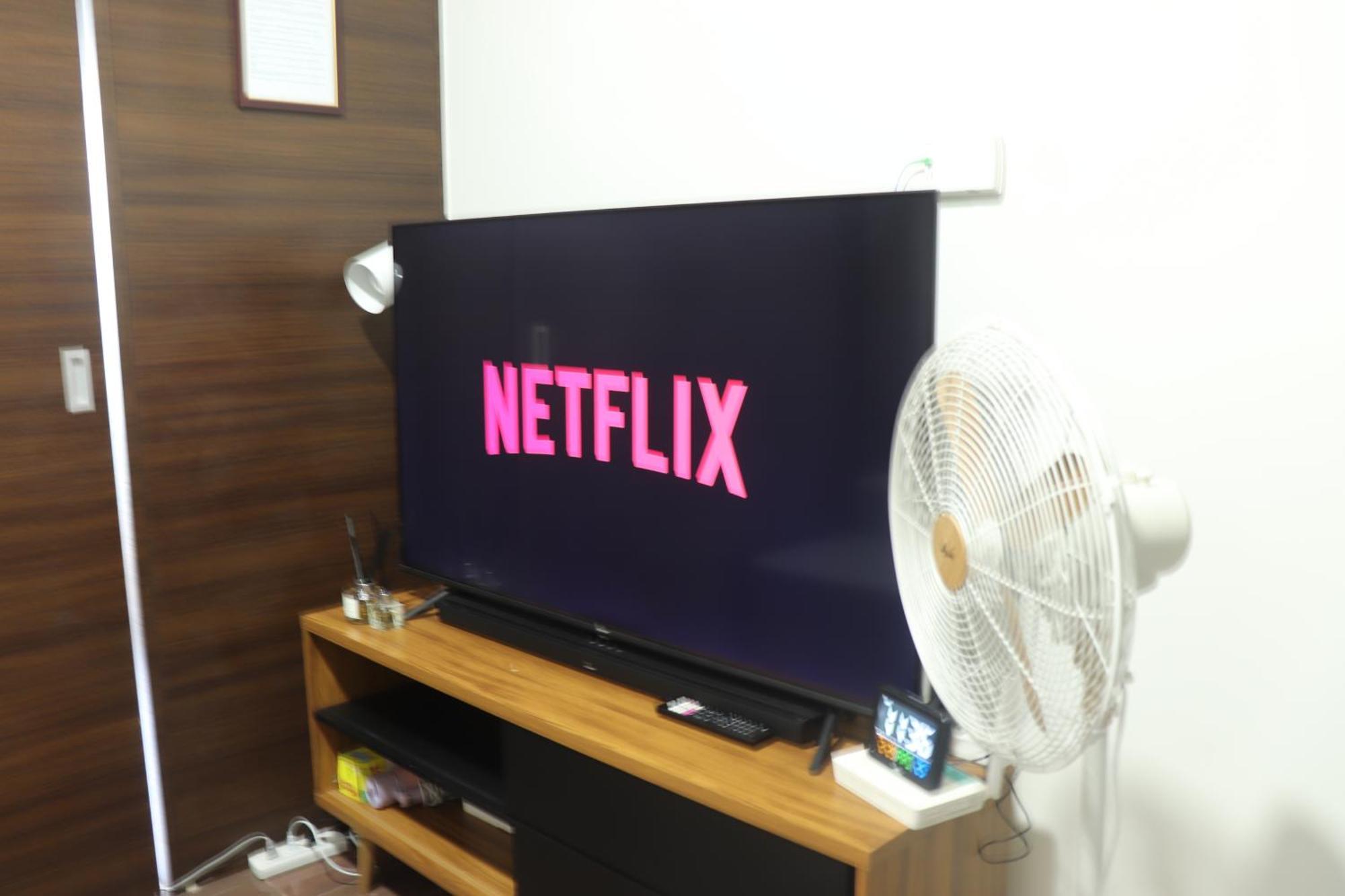 Apartment Cozy & Stylish Staycation And Netflix - Wifi And Pool *