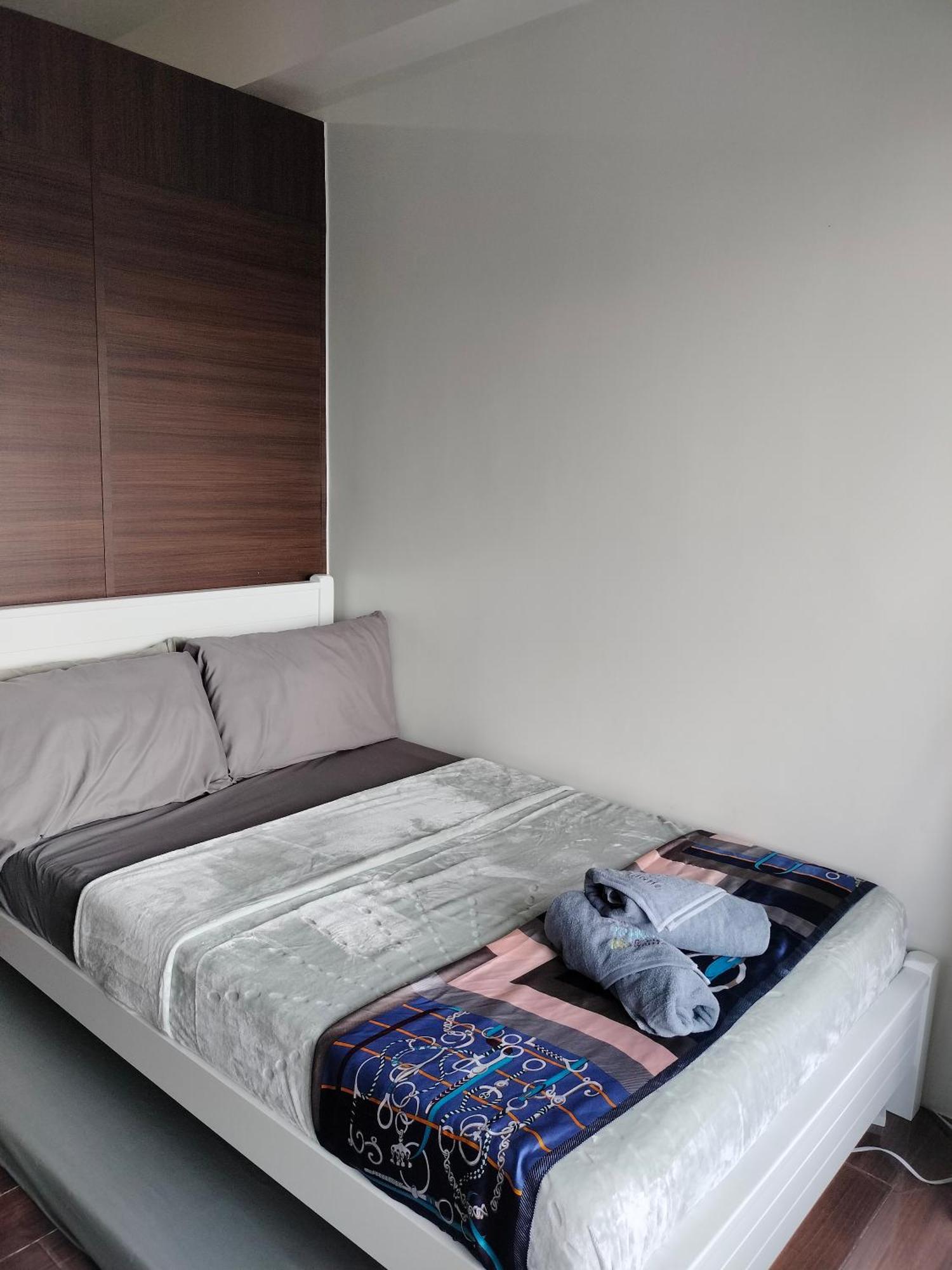 Apartment Cozy & Stylish Staycation And Netflix - Wifi And Pool Manila
