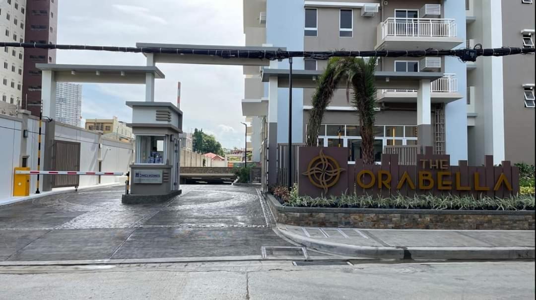 Dmci Theorabella Qc, 1 Bedroom W/bal In Cubao38sqm Apartment *