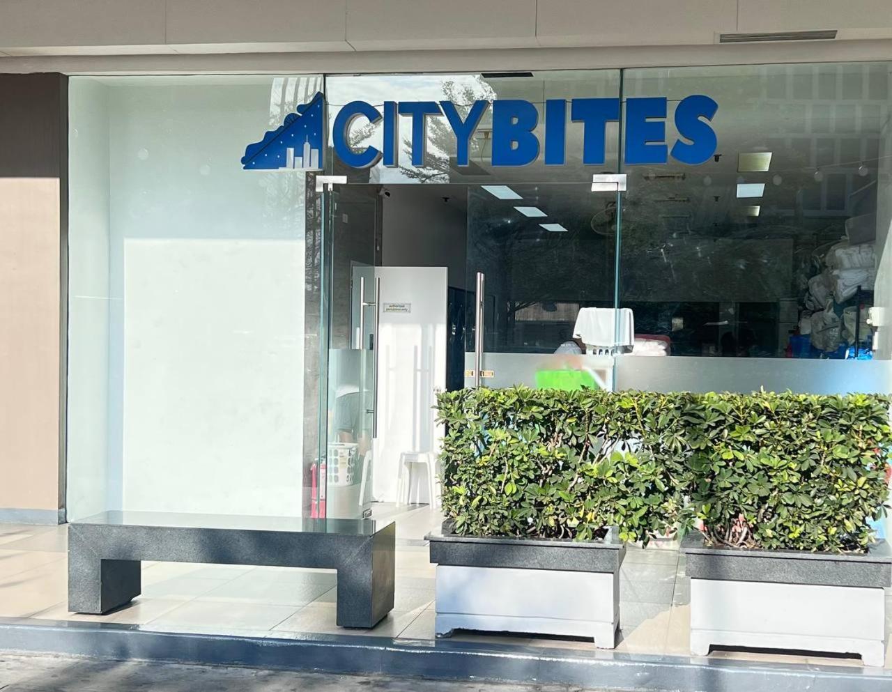 Apartment Unistay Shore Res With Bal Bay View Nr Moa Manila
