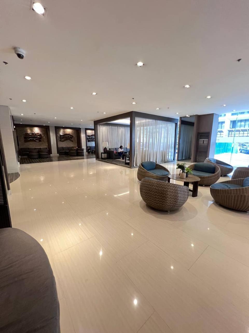 Unistay Shore Res With Bal Bay View Nr Moa Apartment