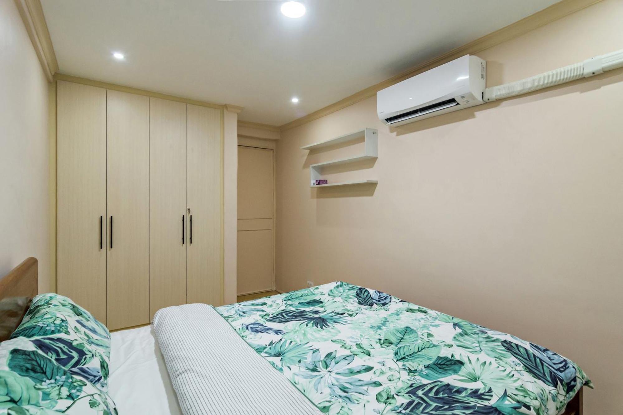 Modern 4br House With Billiards,ktv,wifi,netflix-10mins From Robinson Mall Holiday home Manila