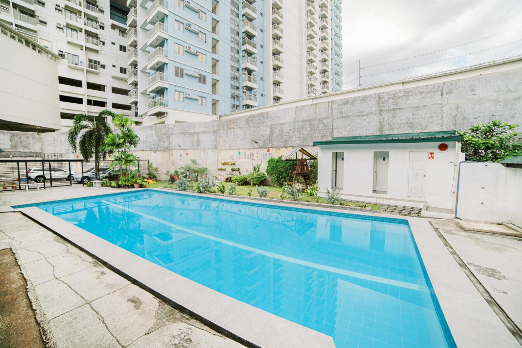 Holiday home Modern 4br House With Billiards,ktv,wifi,netflix-10mins From Robinson Mall