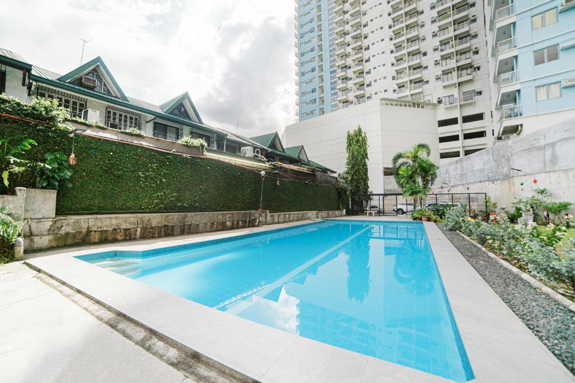 Modern 4br House With Billiards,ktv,wifi,netflix-10mins From Robinson Mall