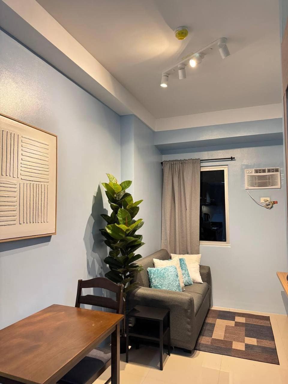 Apartment D&m Cosy Staycation Manila