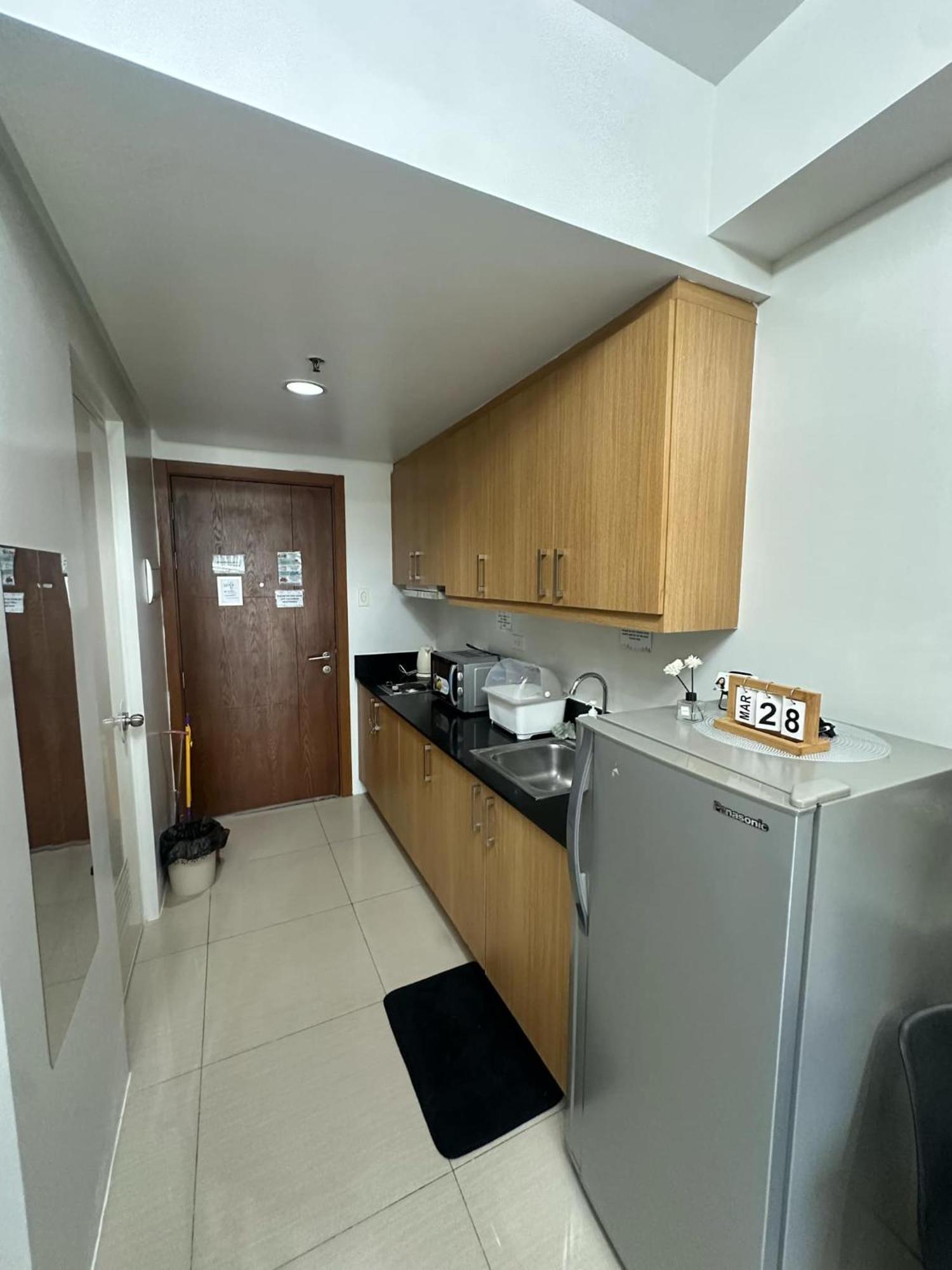 Apartment Shell Residences Pool View Manila