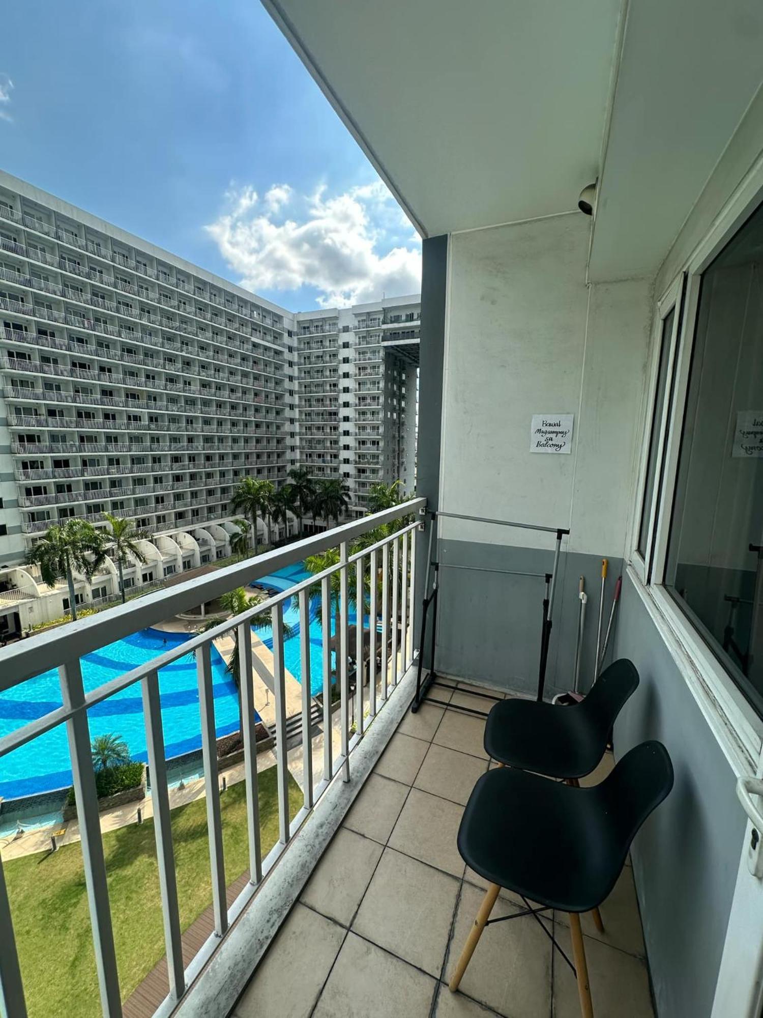 Shell Residences Pool View Apartment Manila