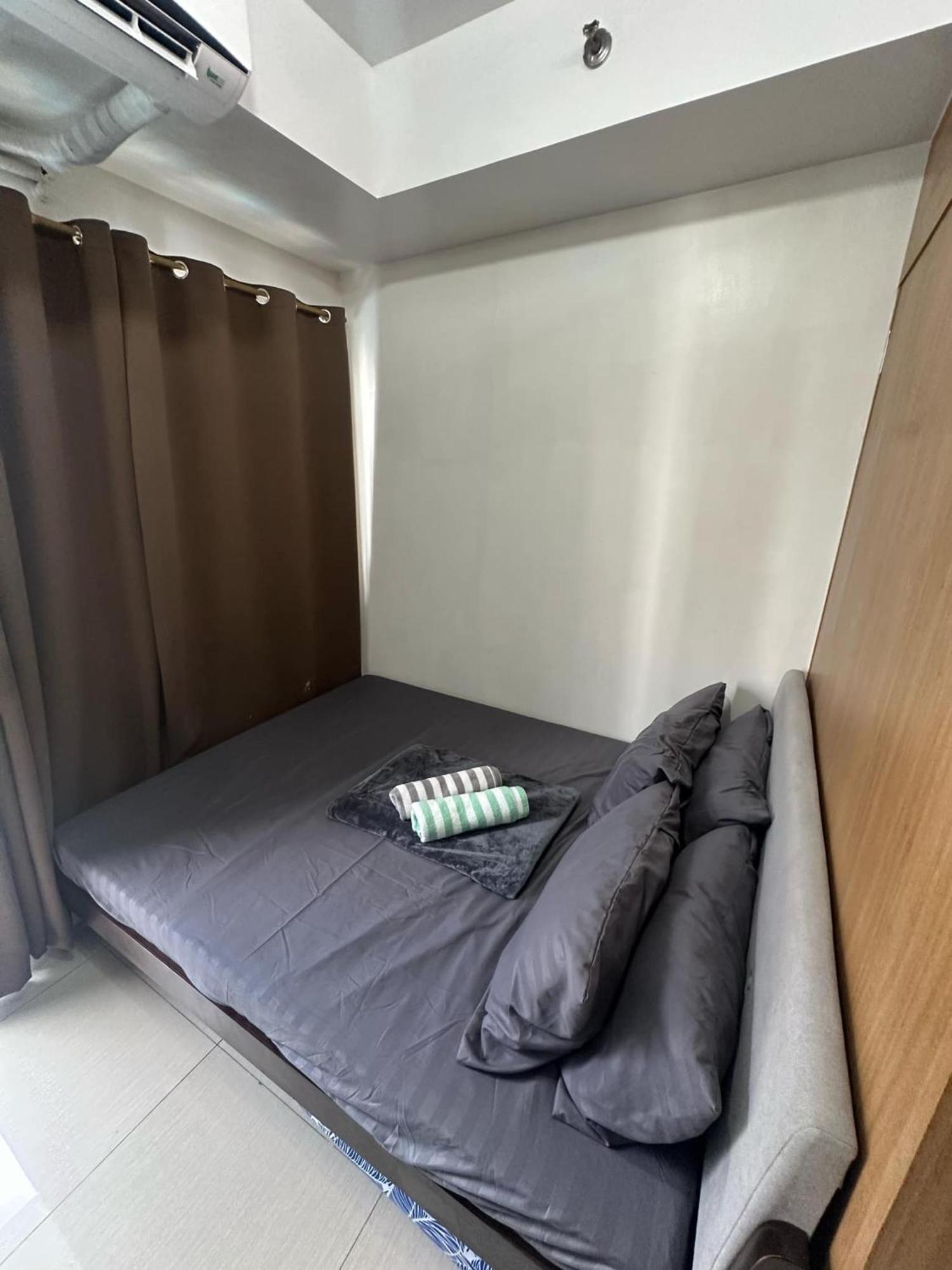 Shell Residences Pool View Apartment Manila