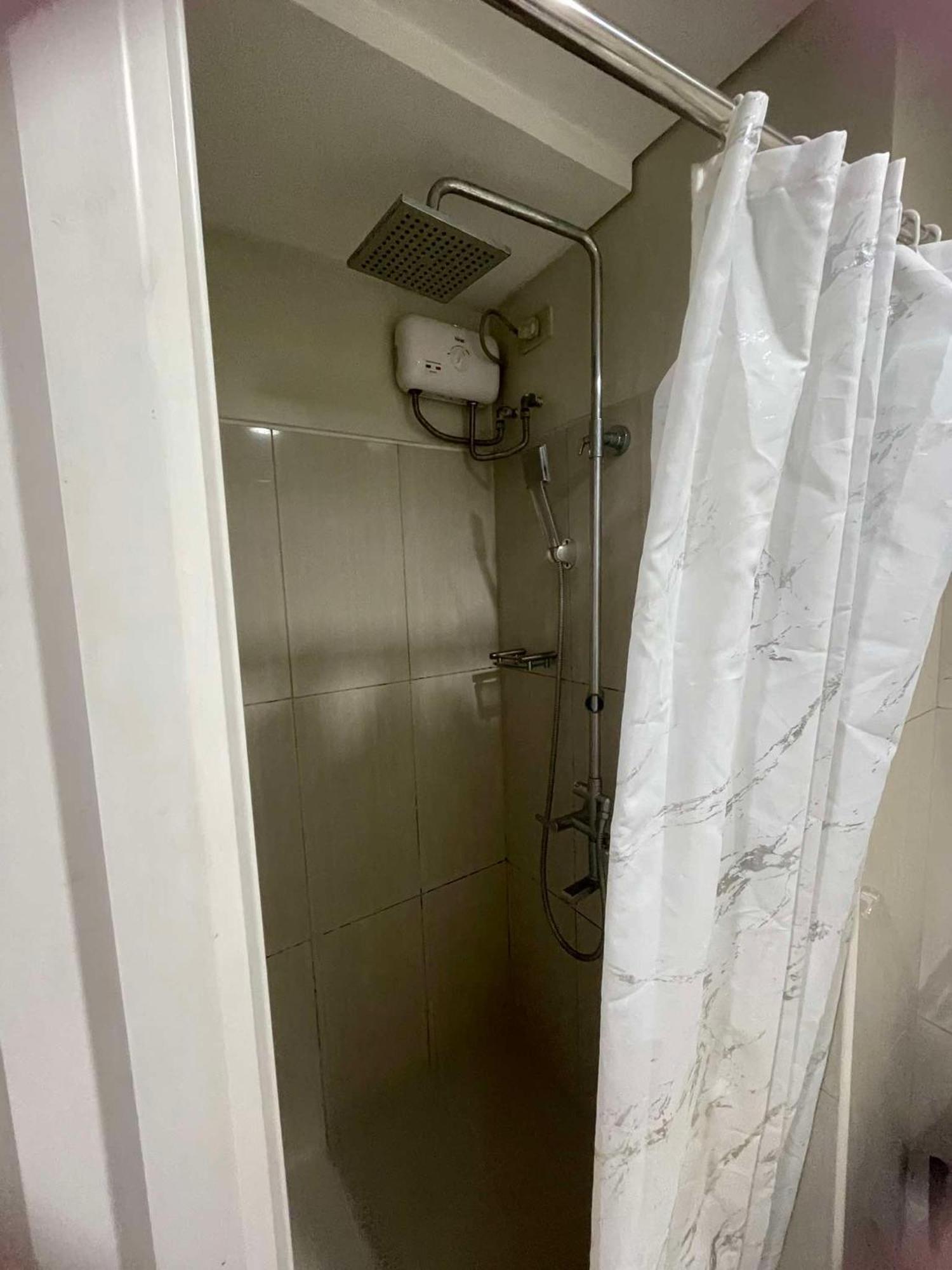 1441-pool View 1br 1 Sofa Bed 1 Extra Mattress * Manila