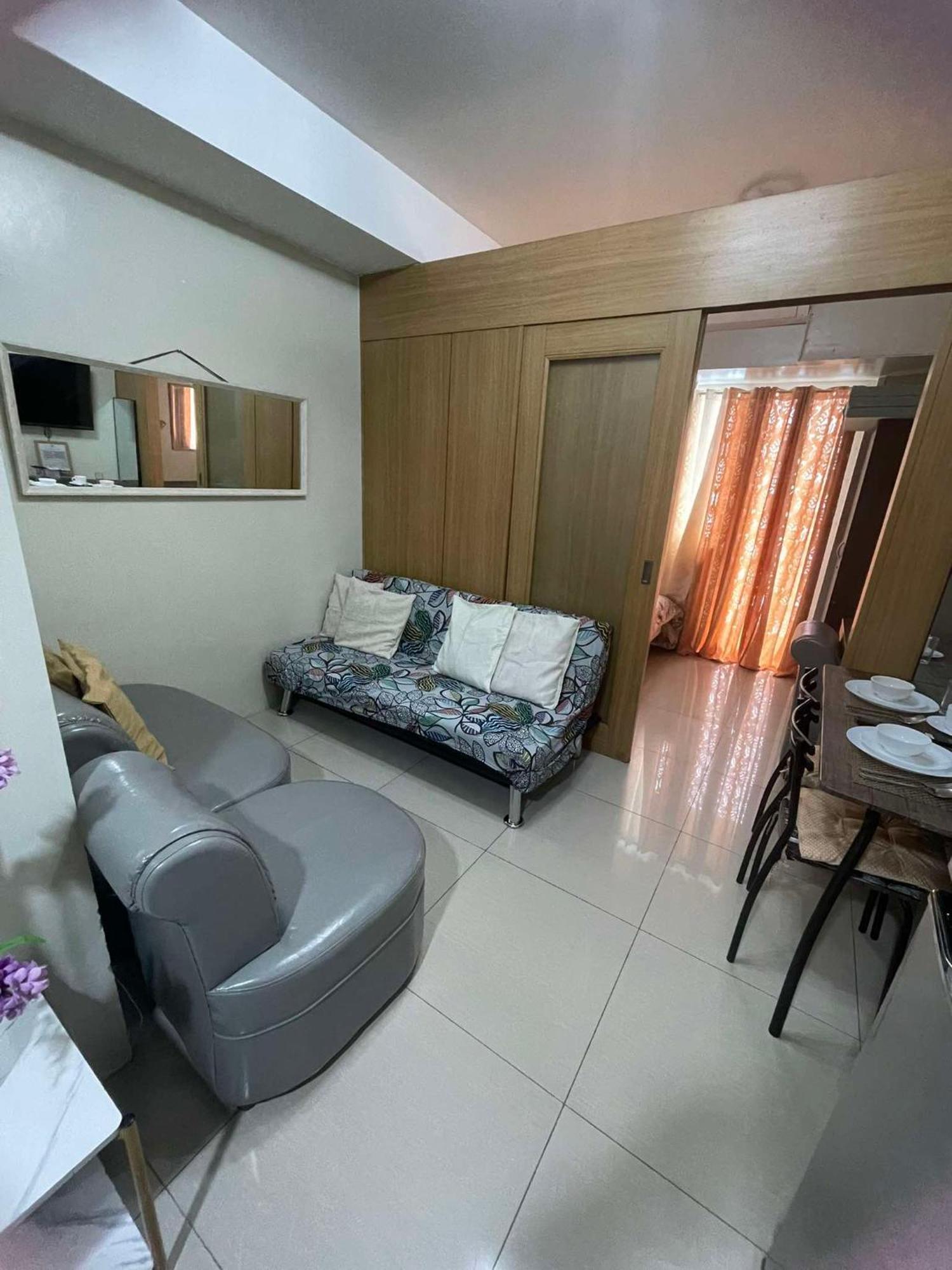 1441-pool View 1br 1 Sofa Bed 1 Extra Mattress Apartment Manila