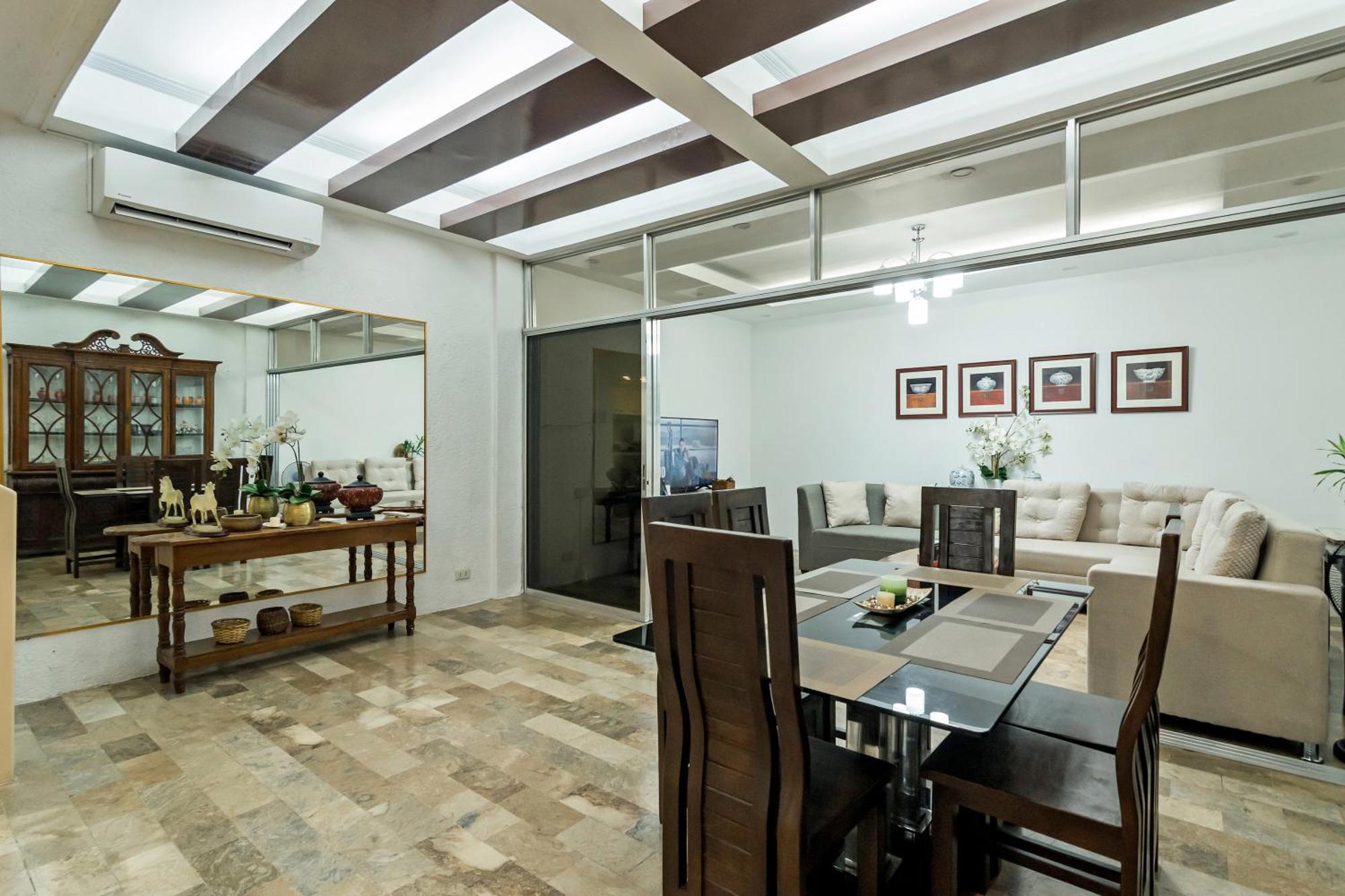 Holiday home Modern 4br House With Billiards,ktv,wifi,netflix-10mins From Robinson Mall