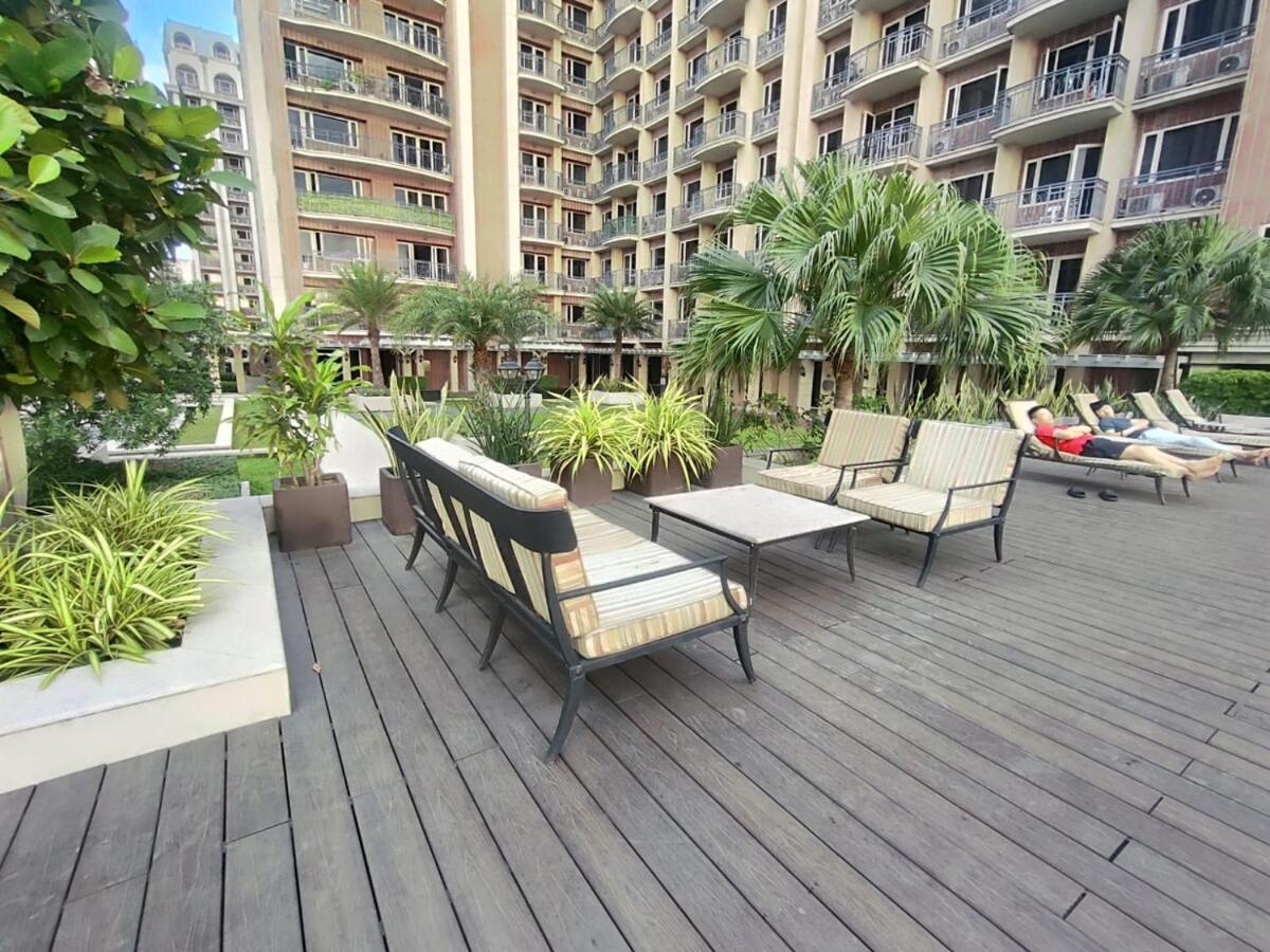 Apartment Staycation With Balcony And River View *