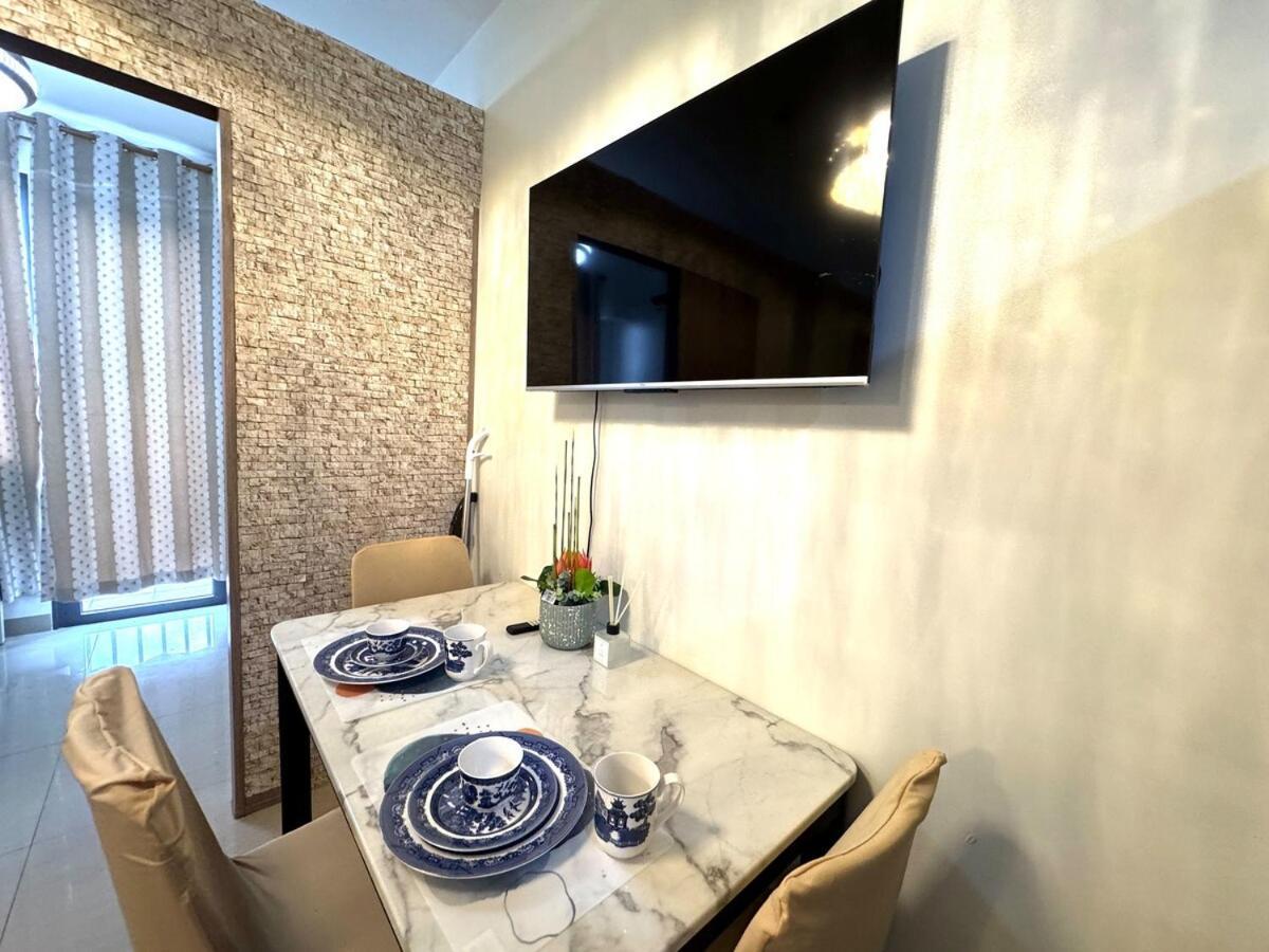 Shore 2 Residences 1925 Walk Away From Sm Mall Of Asia, Ikea, Smx And Close To Ocean Park & Picc * Manila