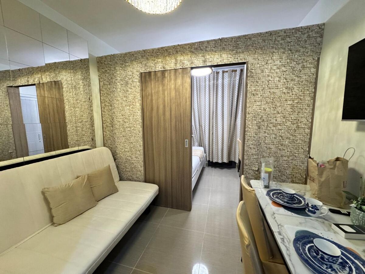 Shore 2 Residences 1925 Walk Away From Sm Mall Of Asia, Ikea, Smx And Close To Ocean Park & Picc Manila
