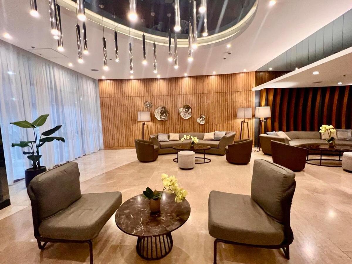 Mall Of - Aseana And Cheap Apartment Manila