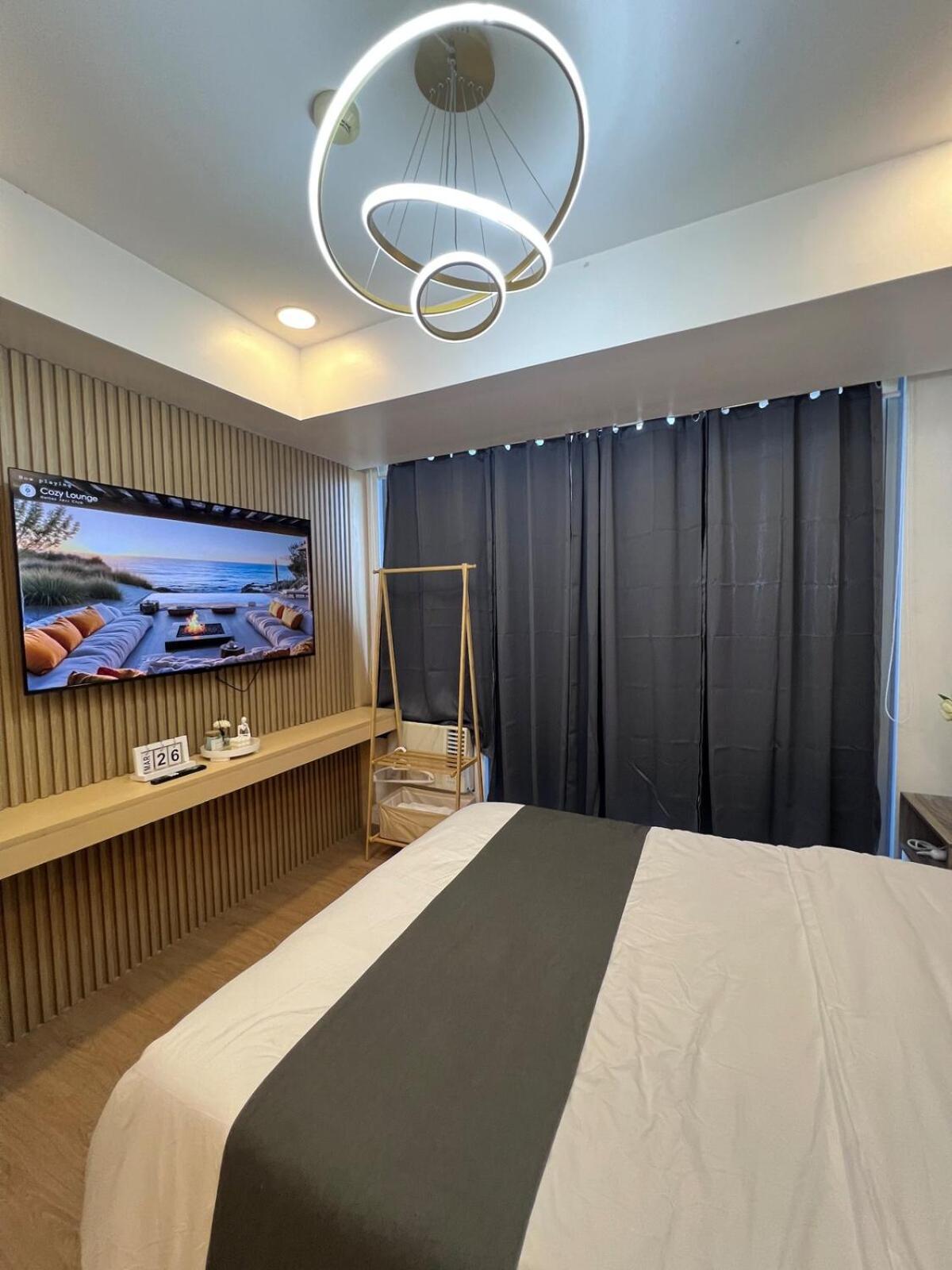 Azure Urban Residences - Light Side *