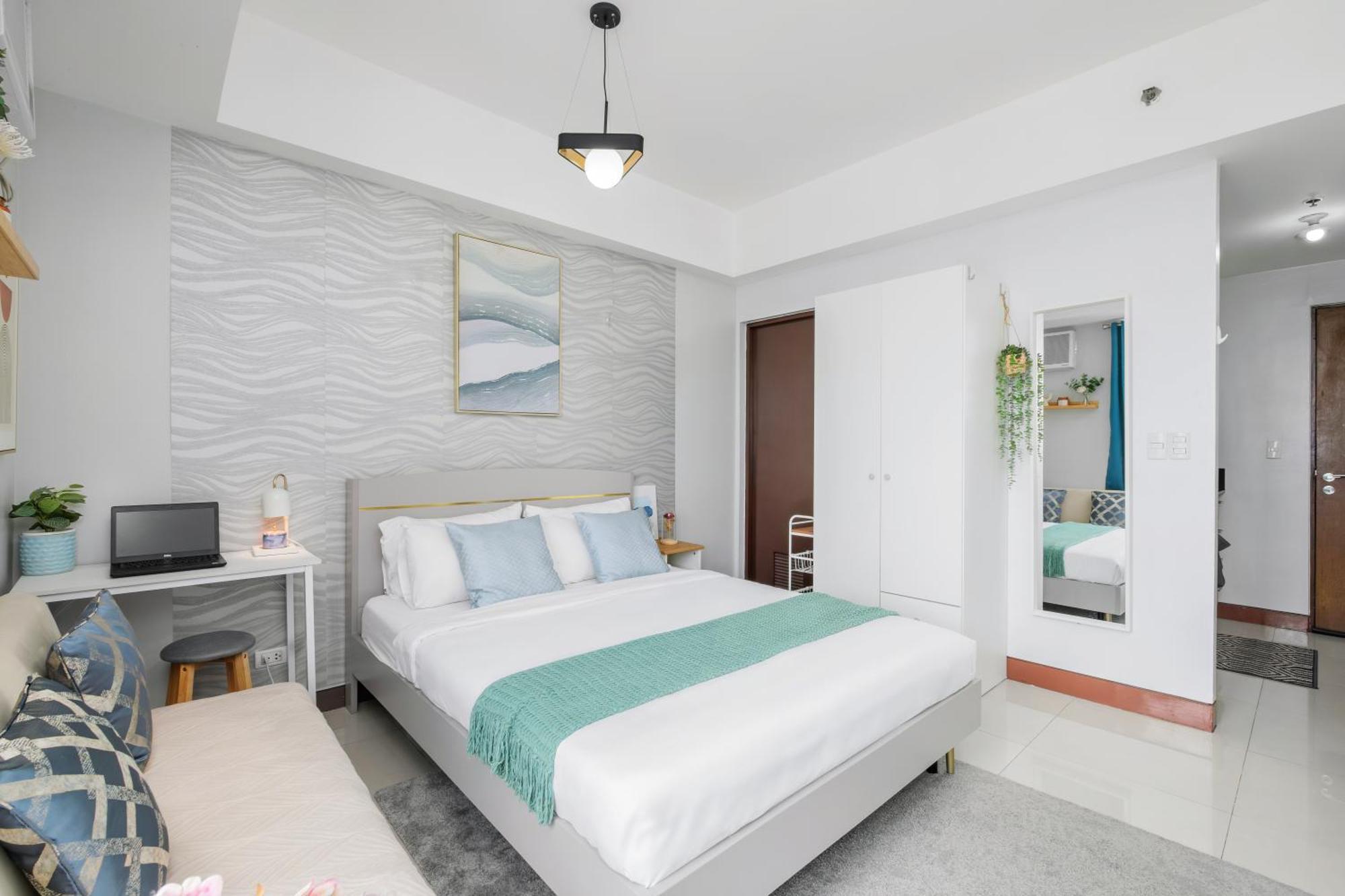 Manhattan Heights Modern Aparthotel Manila