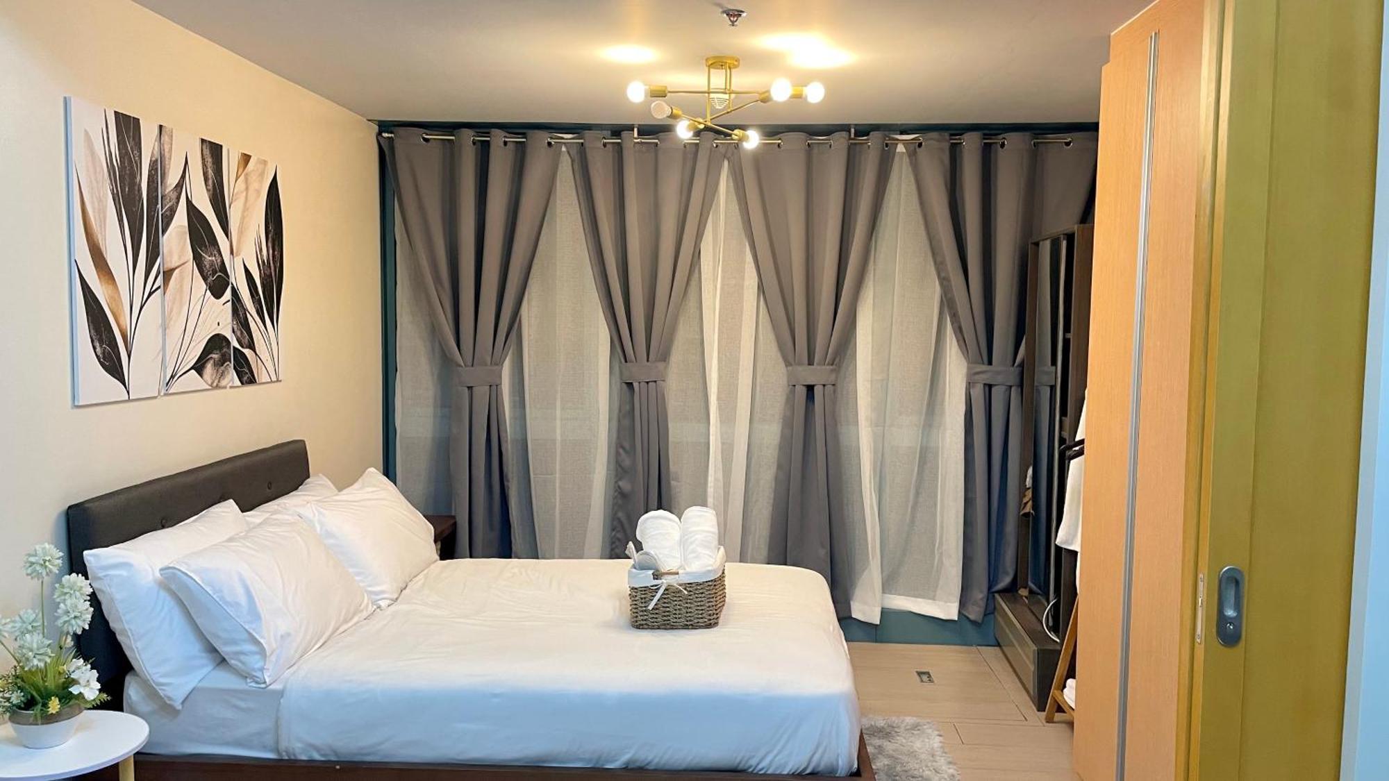 Cozy Minimalist At One Uptown Residences Bgc Aparthotel *